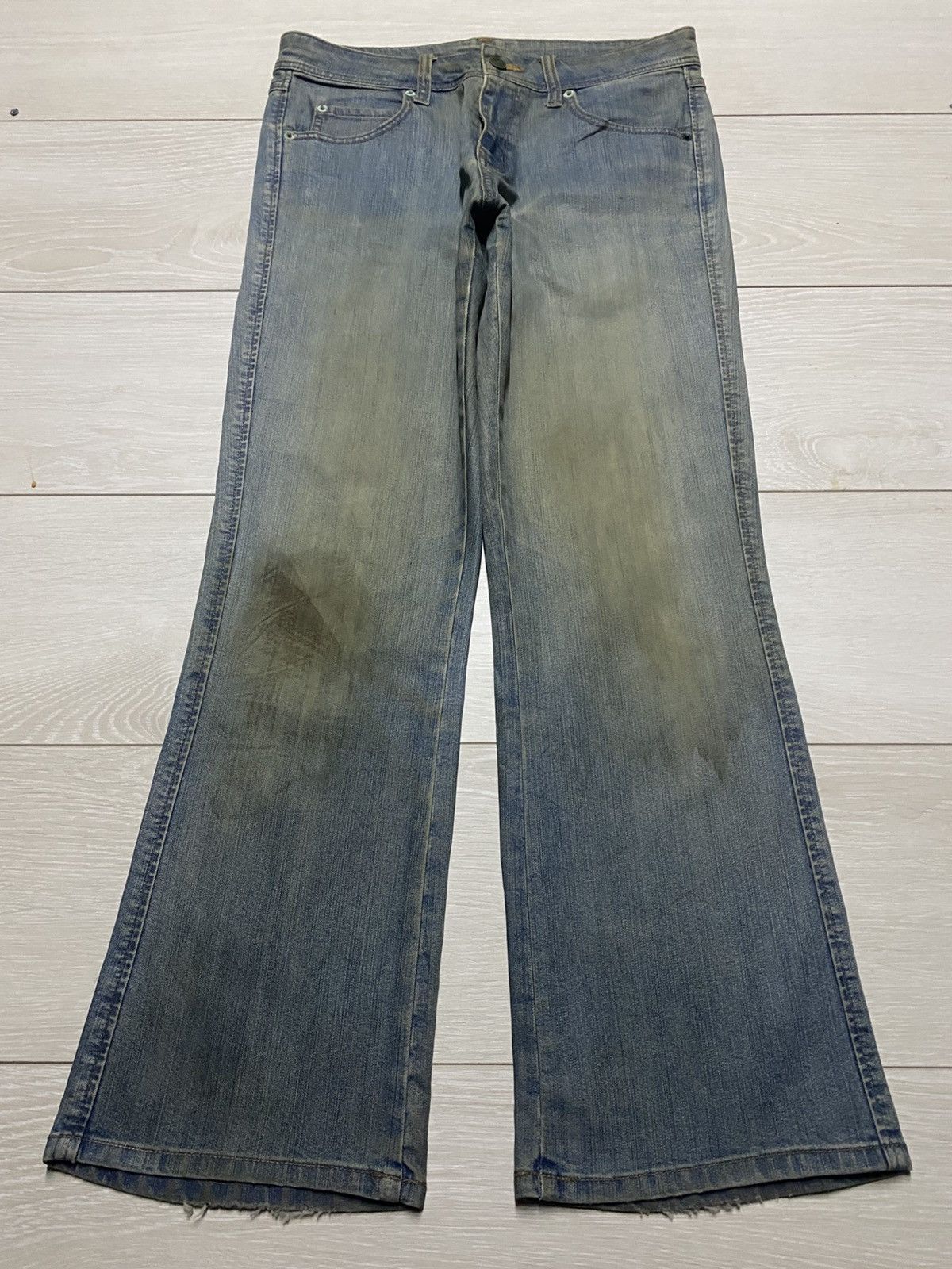 Japanese Brand Vintage Japanese Brand Crazy Mud Wash Distressed Flare Jeans Size US 30 / EU 46 - 1 Thumbnail