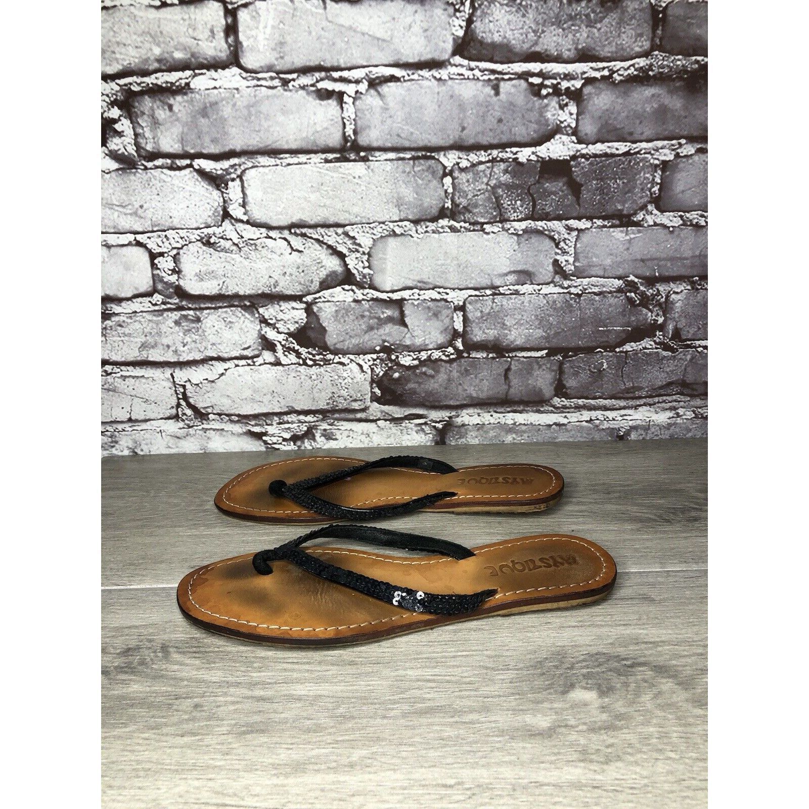 Other Mystique Black Leather Snake Skin Thong Flip Flops Sandals W Size US 9 / IT 39 - 10 Thumbnail