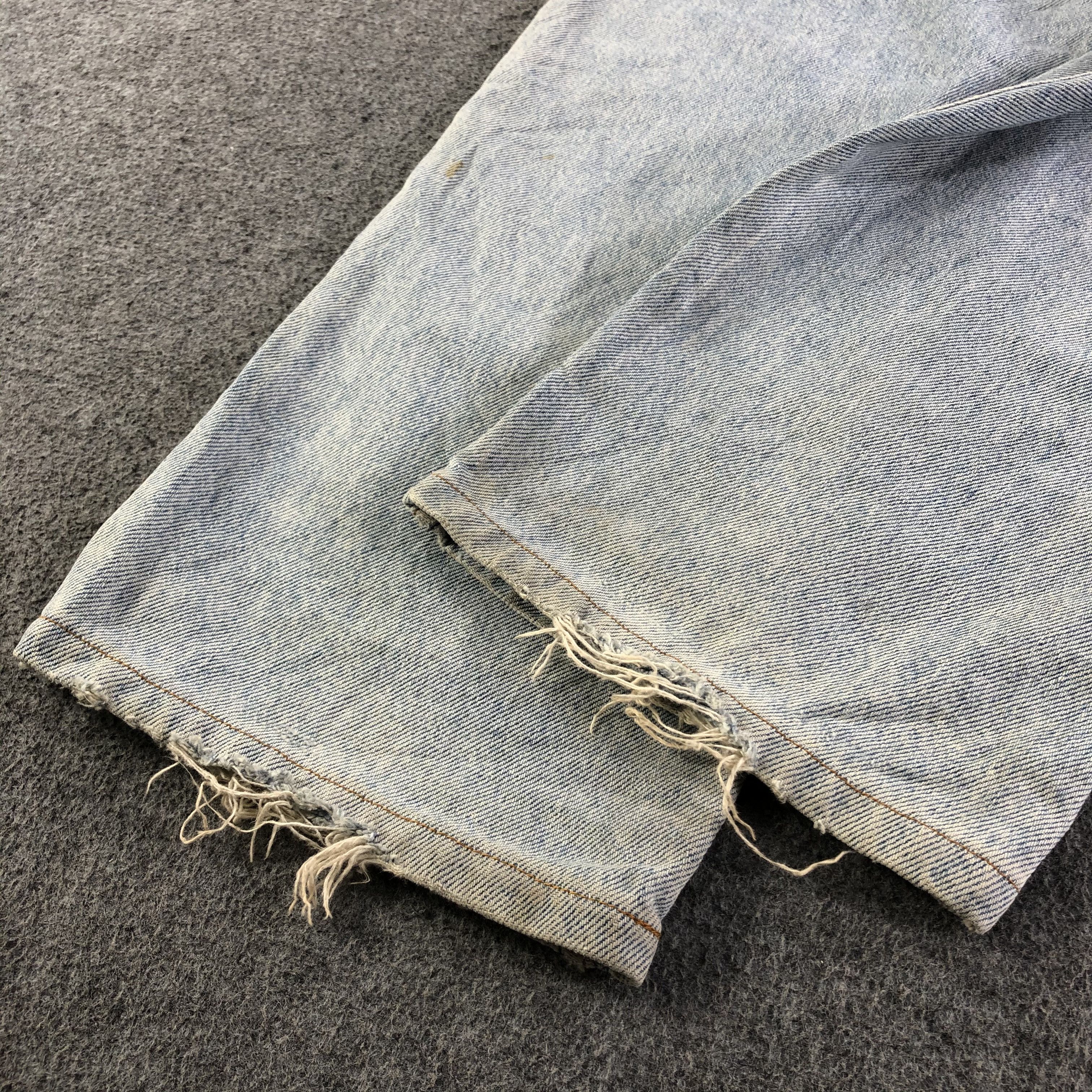 Levi's 90s Vintage Light Wash Levis Jeans-J3818 Size US 31 - 5 Thumbnail