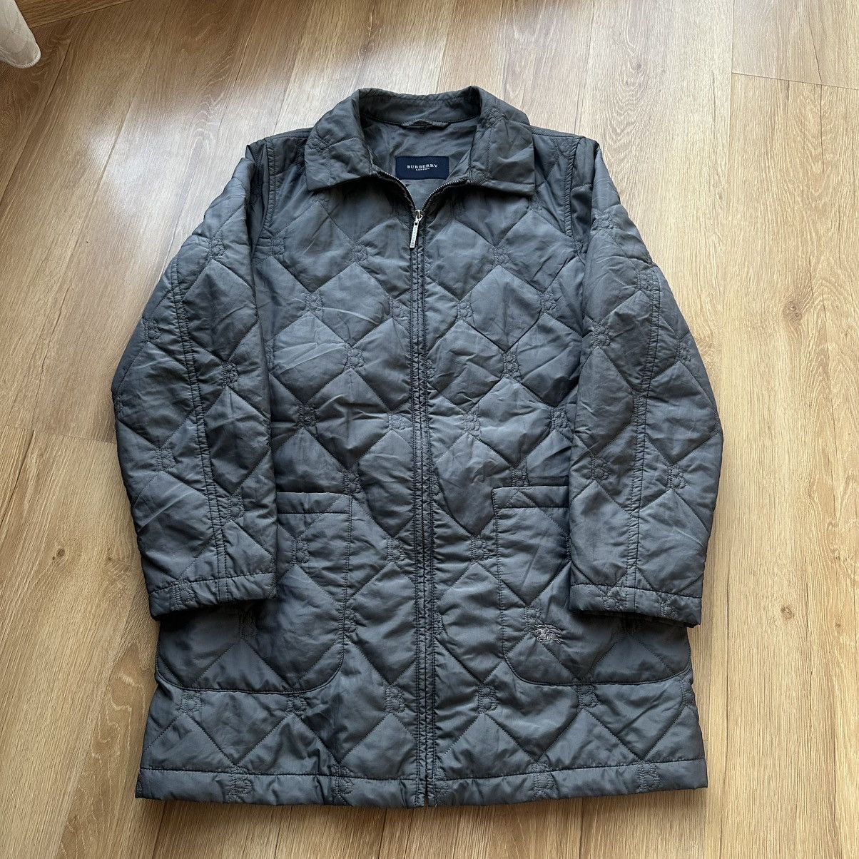 Burberry Vintage Burberry Monogram Diamond Quilted Barn Jacket Coat Size M / US 6-8 / IT 42-44 - 2 Thumbnail