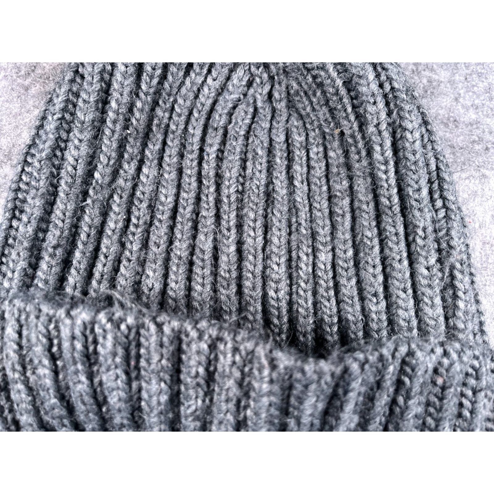 Vintage Maurices Beanie Hat Womens One Size Gray Double Knit Acrylic Faux Fur Pom Ski Size ONE SIZE - 2 Thumbnail