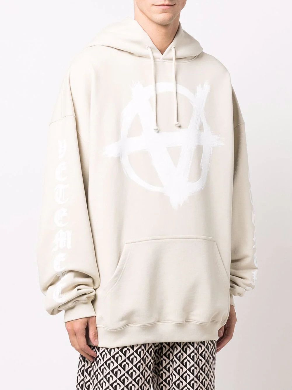 Vetements o1y0924 Hoodie in Beige Size US XL / EU 56 / 4 - 2 Thumbnail