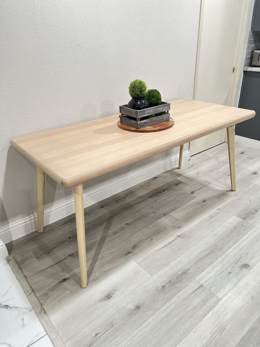 Markerad ikea online table