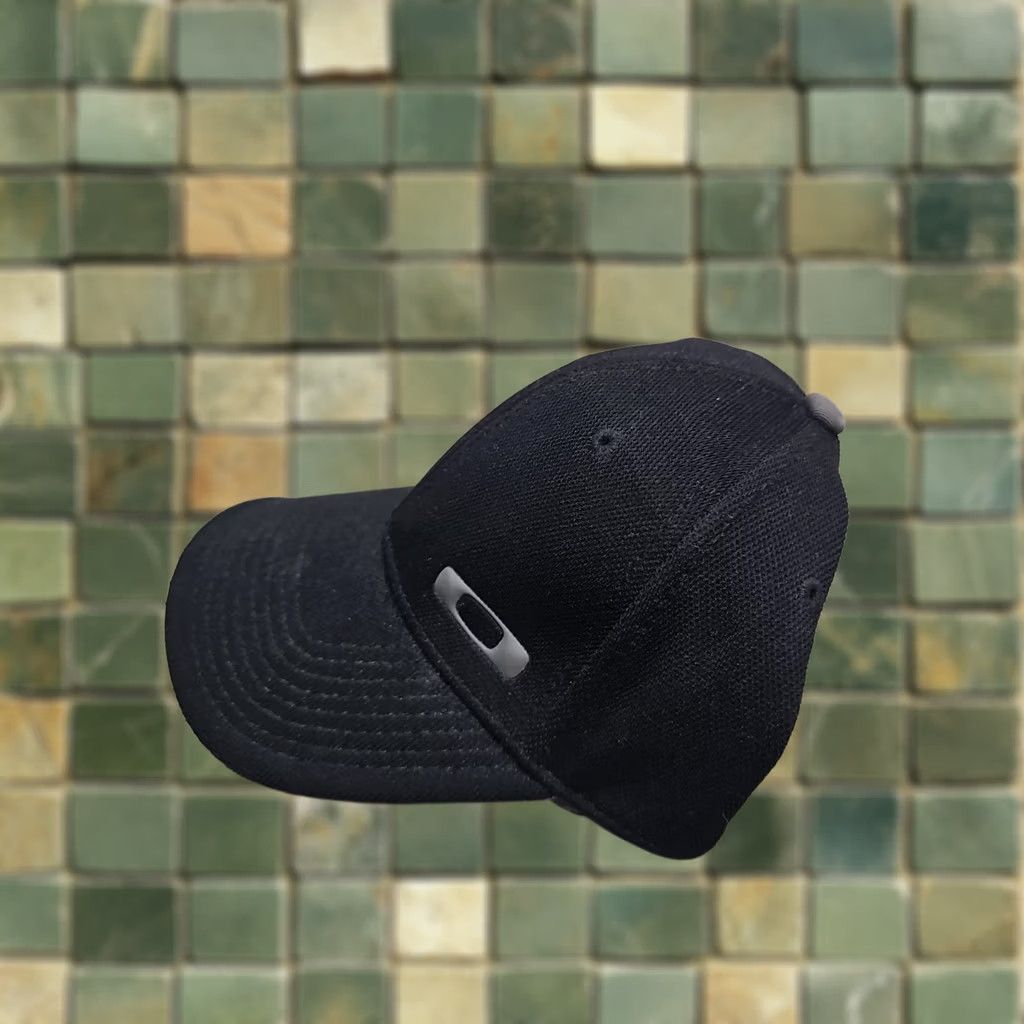 Oakley Oakley Baseball Cap Logo Size L/XL Black Cotton Spandex Stretch Fit Unisex Adults Size ONE SIZE - 1 Thumbnail