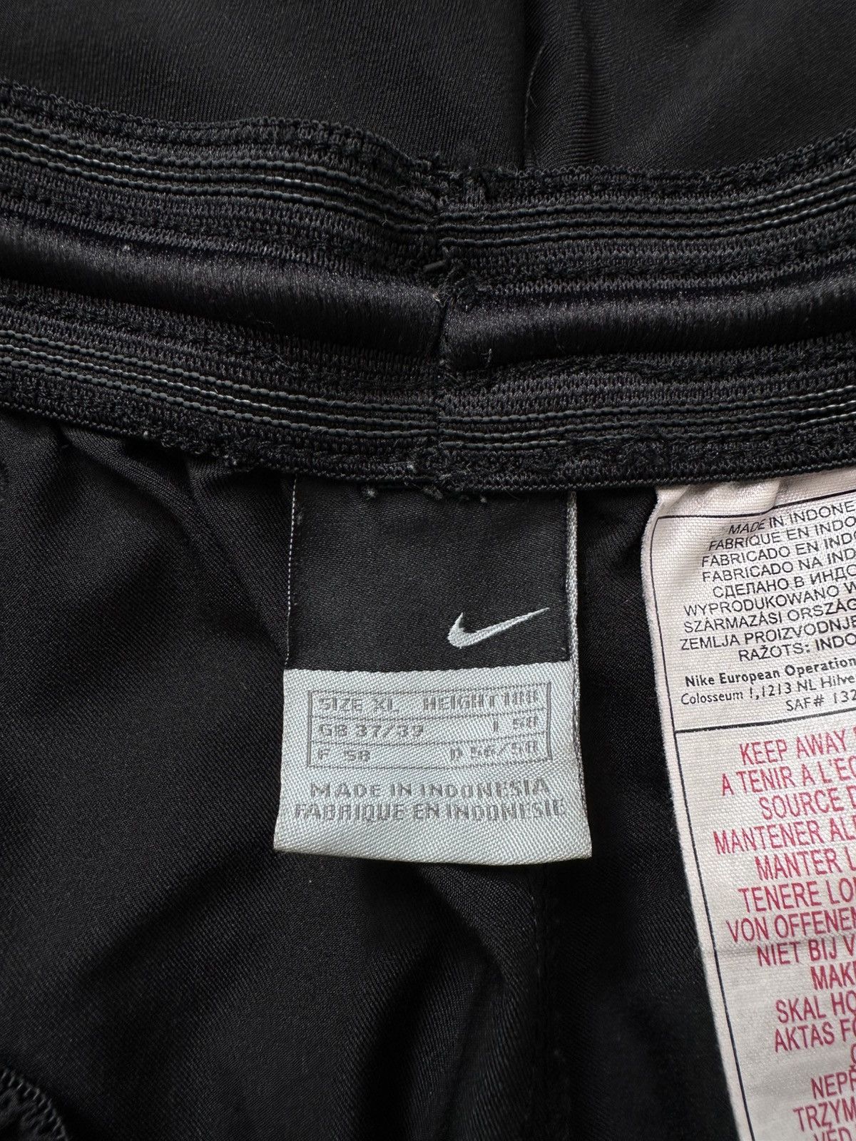 Nike Vintage Nike Total Jersey Shorts Size US 36 / EU 52 - 10 Thumbnail