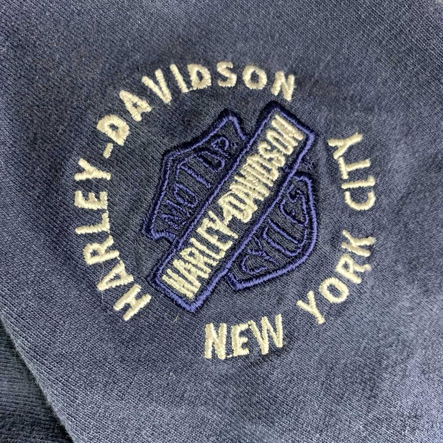 Harley Davidson VINTAGE Harley-Davidson Shirt 2XL Blue Embroidered Made in USA Men Short Sleeve Crew Neck USA Motorcycle 1990s Boys? Size US XXL / EU 58 / 5 - 4 Thumbnail