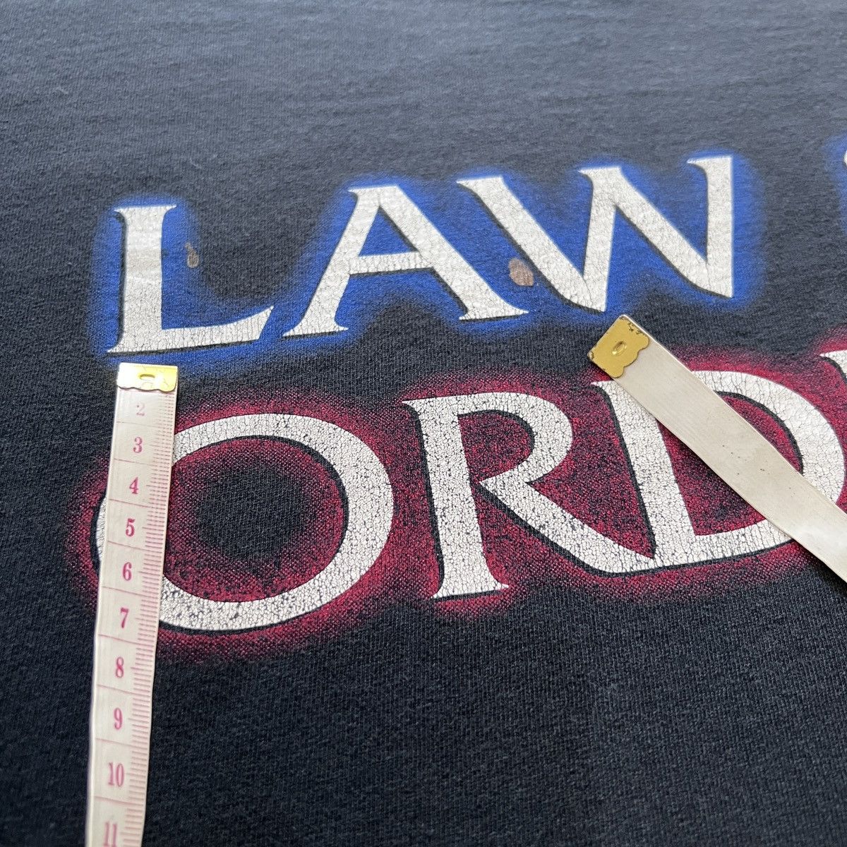 Vintage Vintage Law & Order TV series Movie Tee Faded Size US XL / EU 56 / 4 - 4 Thumbnail