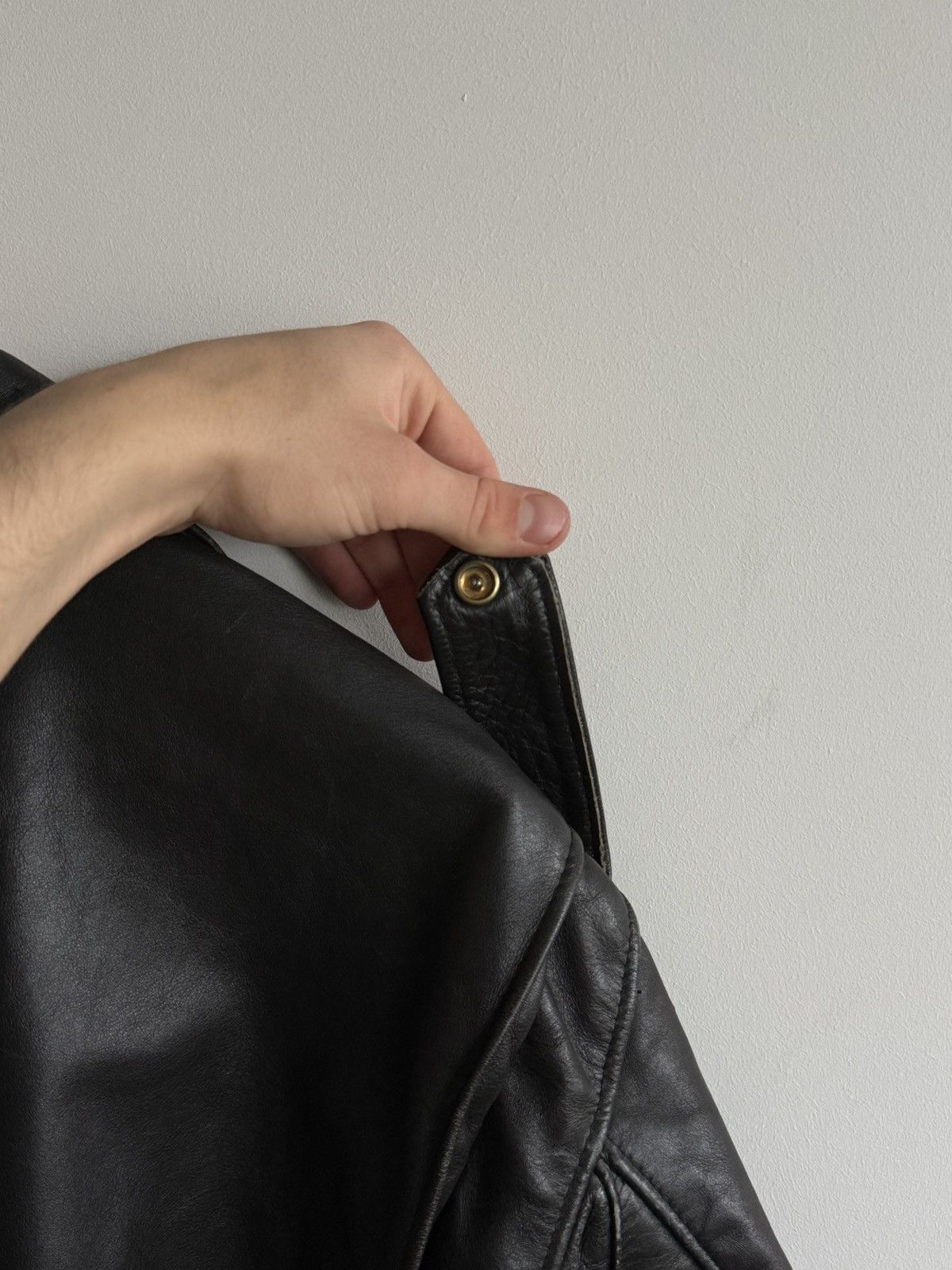 Schott Vintage Schott Black Heavyweight Leather A-2 Bomber Jacket Size US L / EU 52-54 / 3 - 13 Thumbnail