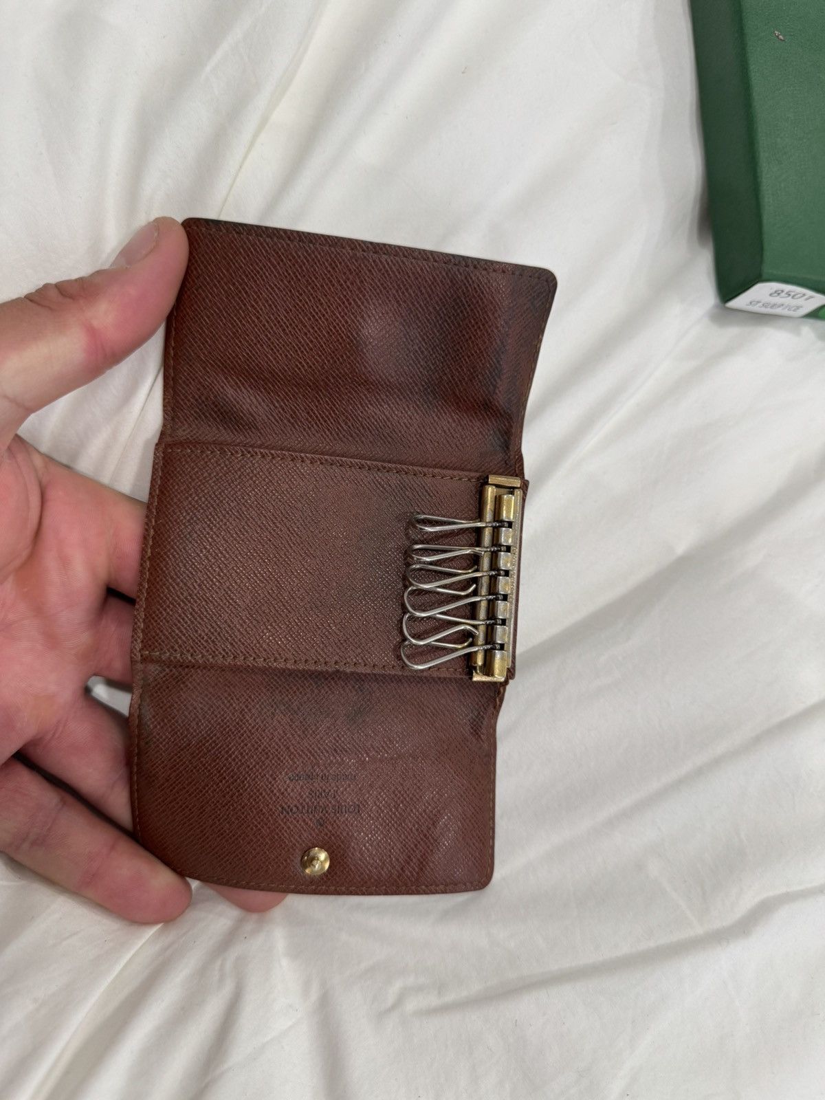 Louis Vuitton Louis Vuitton 6 Key Holder Wallet Size ONE SIZE - 10 Thumbnail