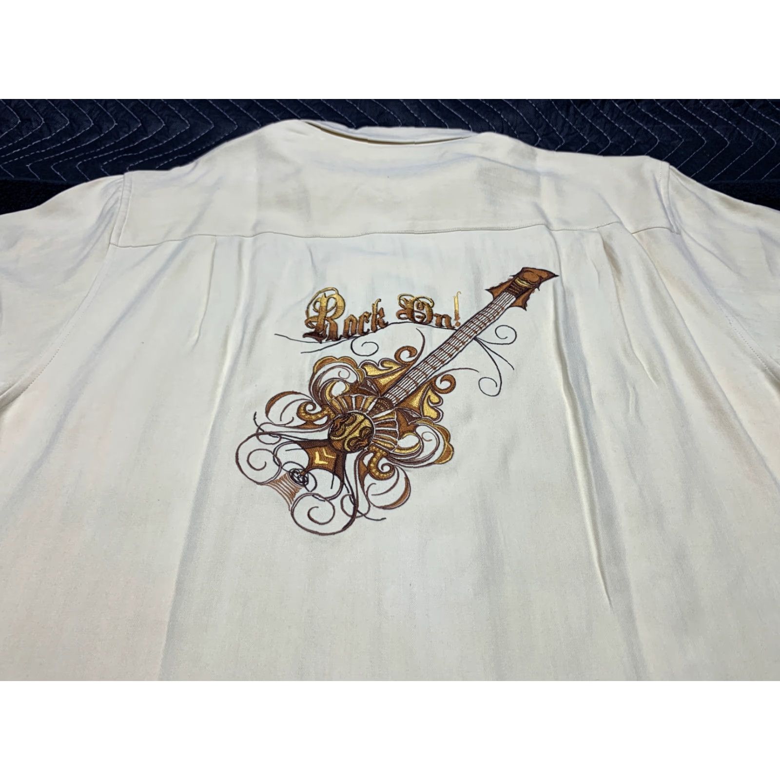ALOHAS VINTAGE Rock On - LUAU 100% Silk Embroidered Beige Aloha Hawaiian Shirt SZ L Size US L / EU 52-54 / 3 - 6 Thumbnail
