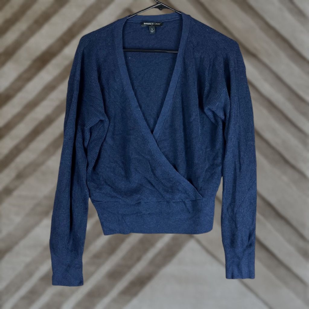 Banana Republic Banana Republic Womens Sweater Blue Ribbed VNeck Wrap Long Sleeve Cotton Blend S Womens V-Neck Pullover Knit Casual Workwear 90s? Size S / US 4 / IT 40 - 1 Thumbnail