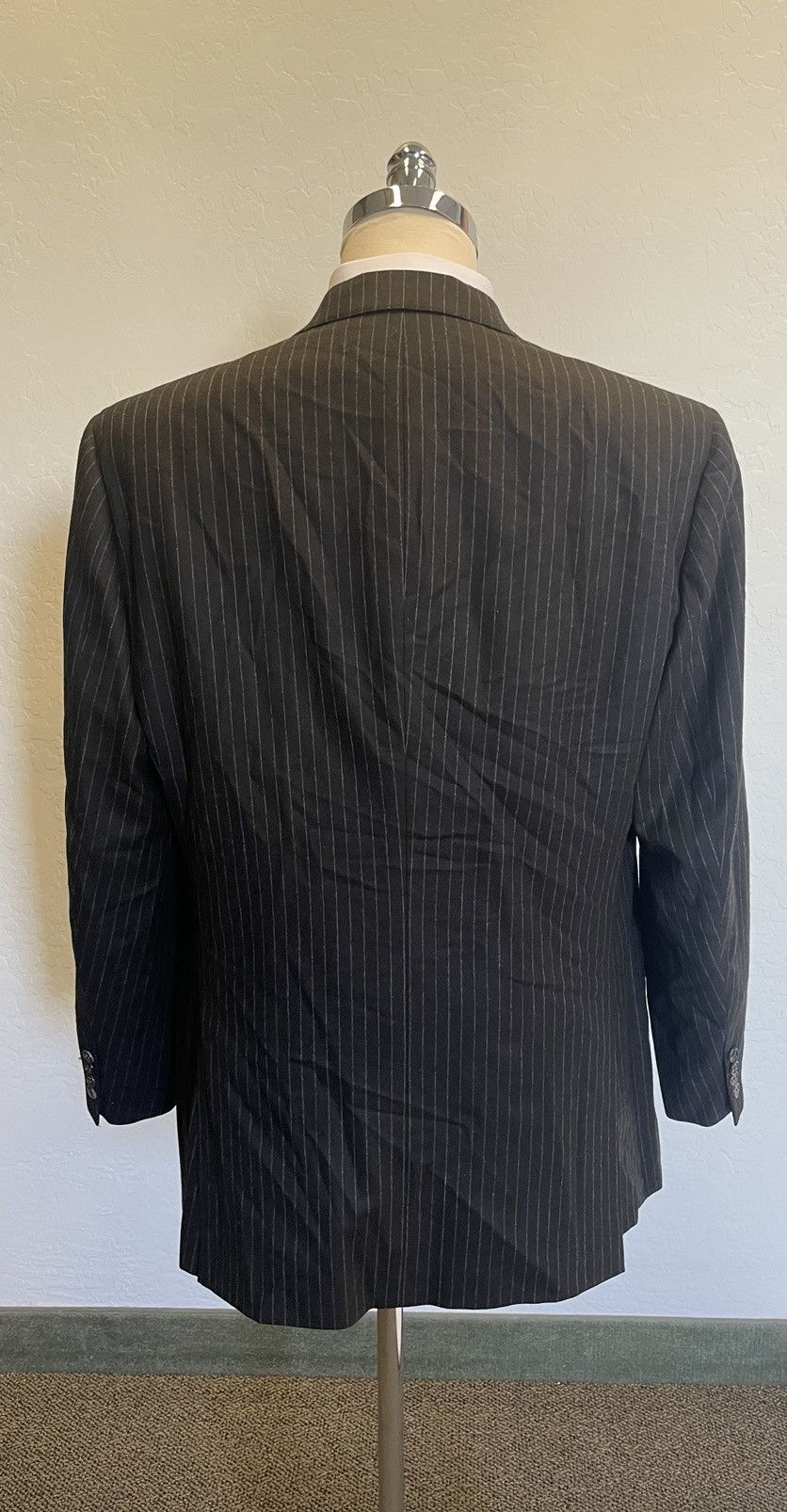 Belvest Chalk-stripe 3-button Super 120'S Wool Suit Size 46R - 8 Thumbnail