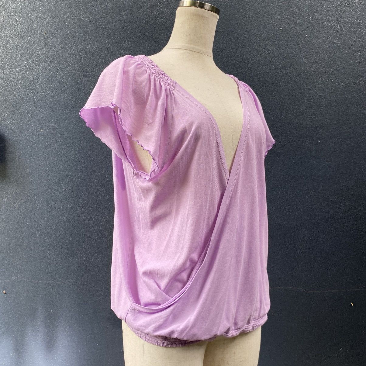 Tsumori Chisato Tsumori Chisato Lilac Draped V-Neck Top Size XS / US 0-2 / IT 36-38 - 20 Thumbnail