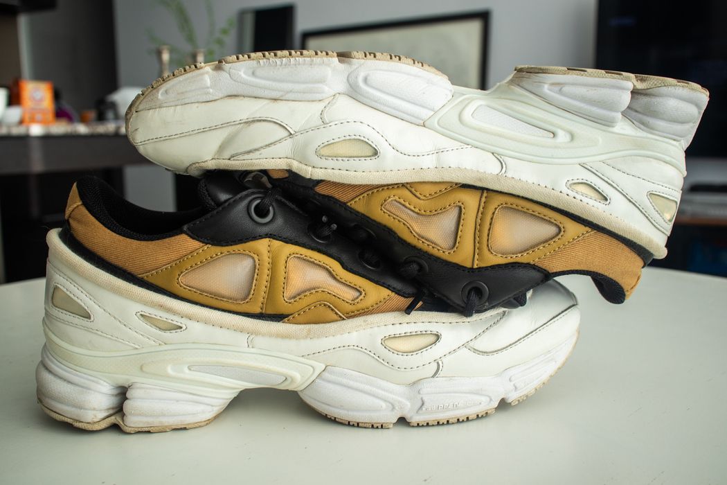 Raf simons cheap ozweego 3 khaki