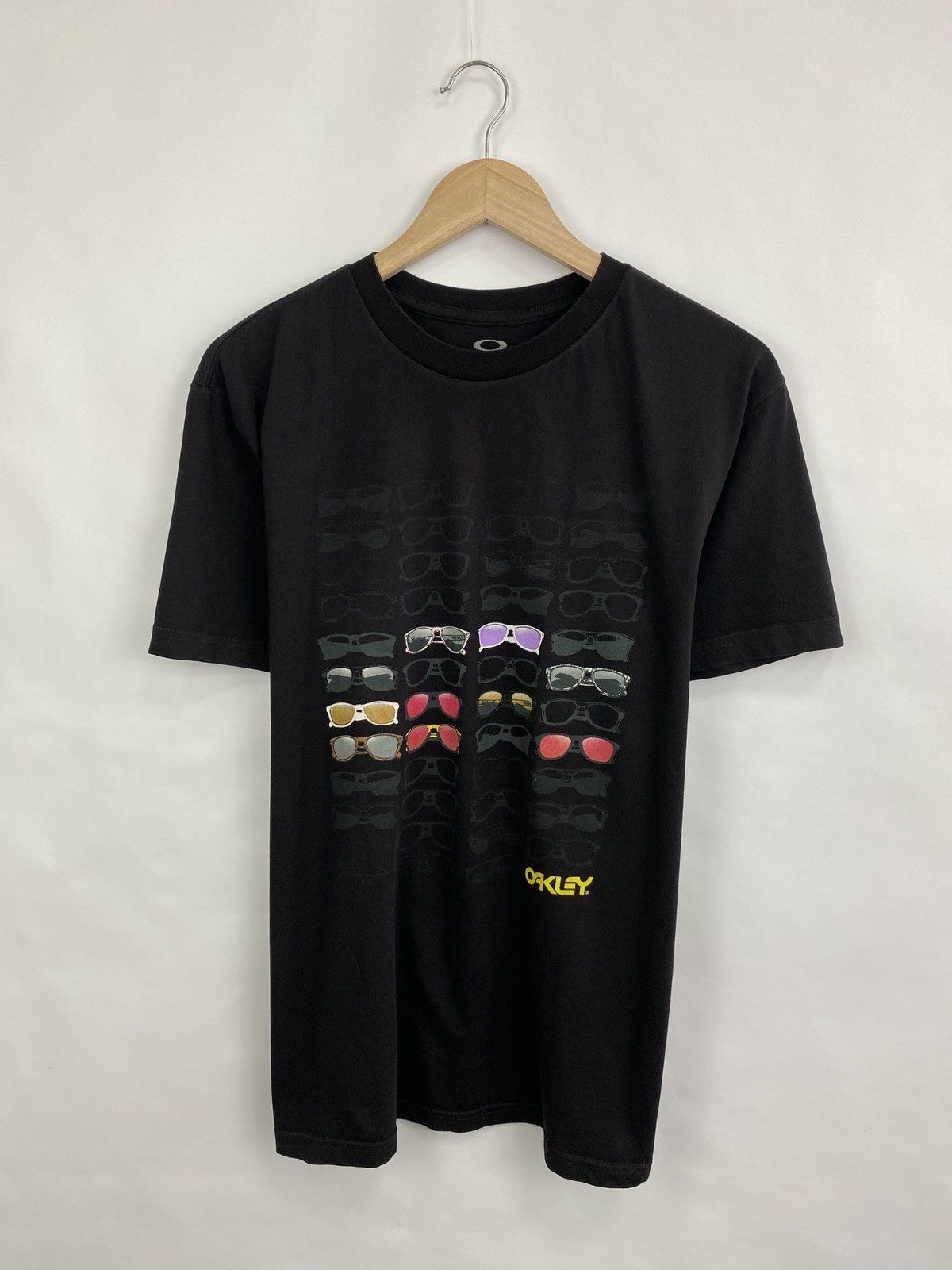 Oakley × Vintage 🇺🇸 Oakley Big Logo T-Shirt Rare Retro Hype Size US L / EU 52-54 / 3 - 3 Thumbnail