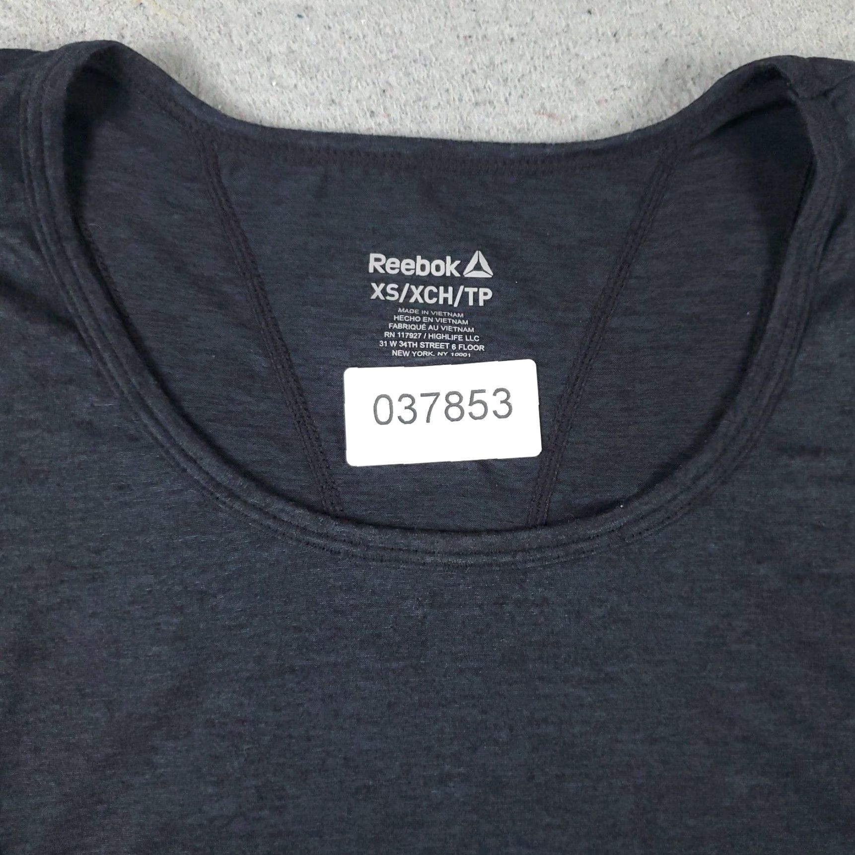 Reebok VINTAGE Reebok Womens T-Shirt XS Gray Casual Activewear Short Sleeve Cotton Blend Sports Size XS / US 0-2 / IT 36-38 - 4 Thumbnail
