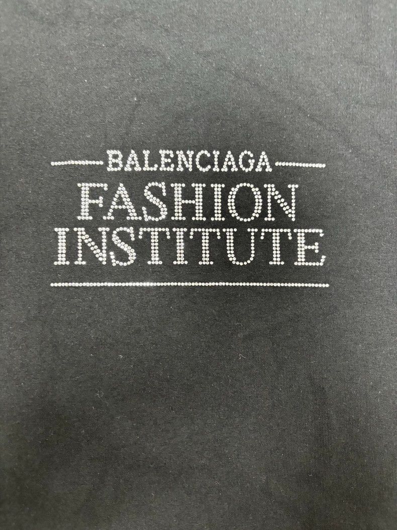 Balenciaga Balenciaga Monogrammed solid long-sleeve T-shirt Size US S / EU 44-46 / 1 - 3 Thumbnail
