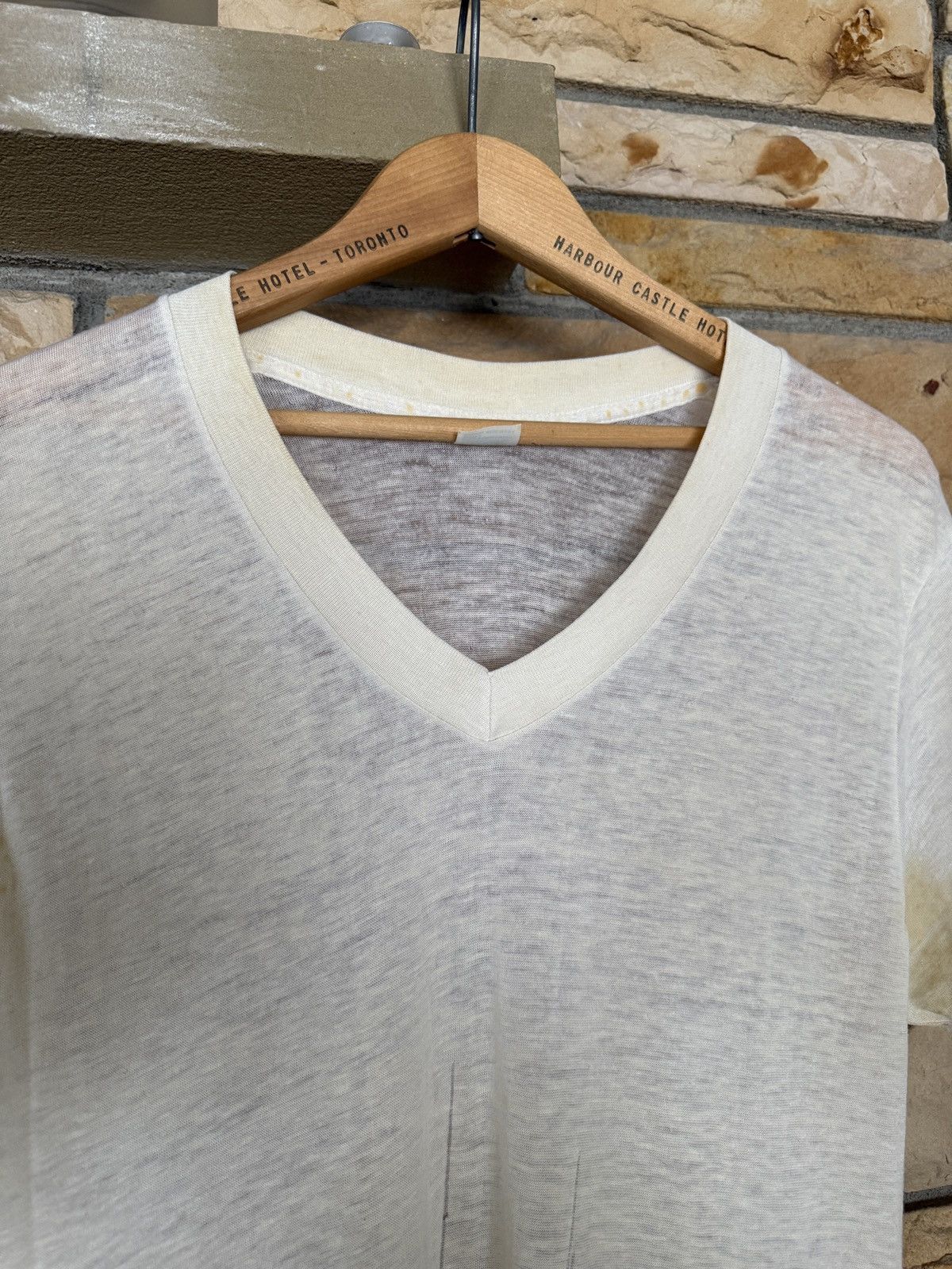 Vintage Vintage 70s JcPenney Paper Thin V-Neck Blank White Tee Size US M / EU 48-50 / 2 - 2 Thumbnail