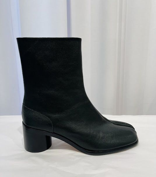 image of Maison Margiela O1W1Db10324 Boot In Black, Men's (Size 11)