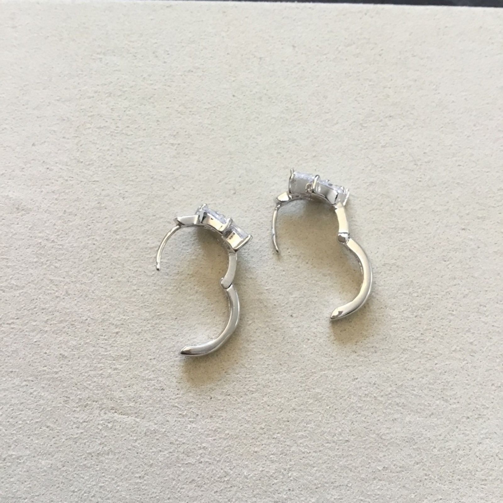 Other Silver Oval Flower Crystals Earrings Size ONE SIZE - 4 Thumbnail