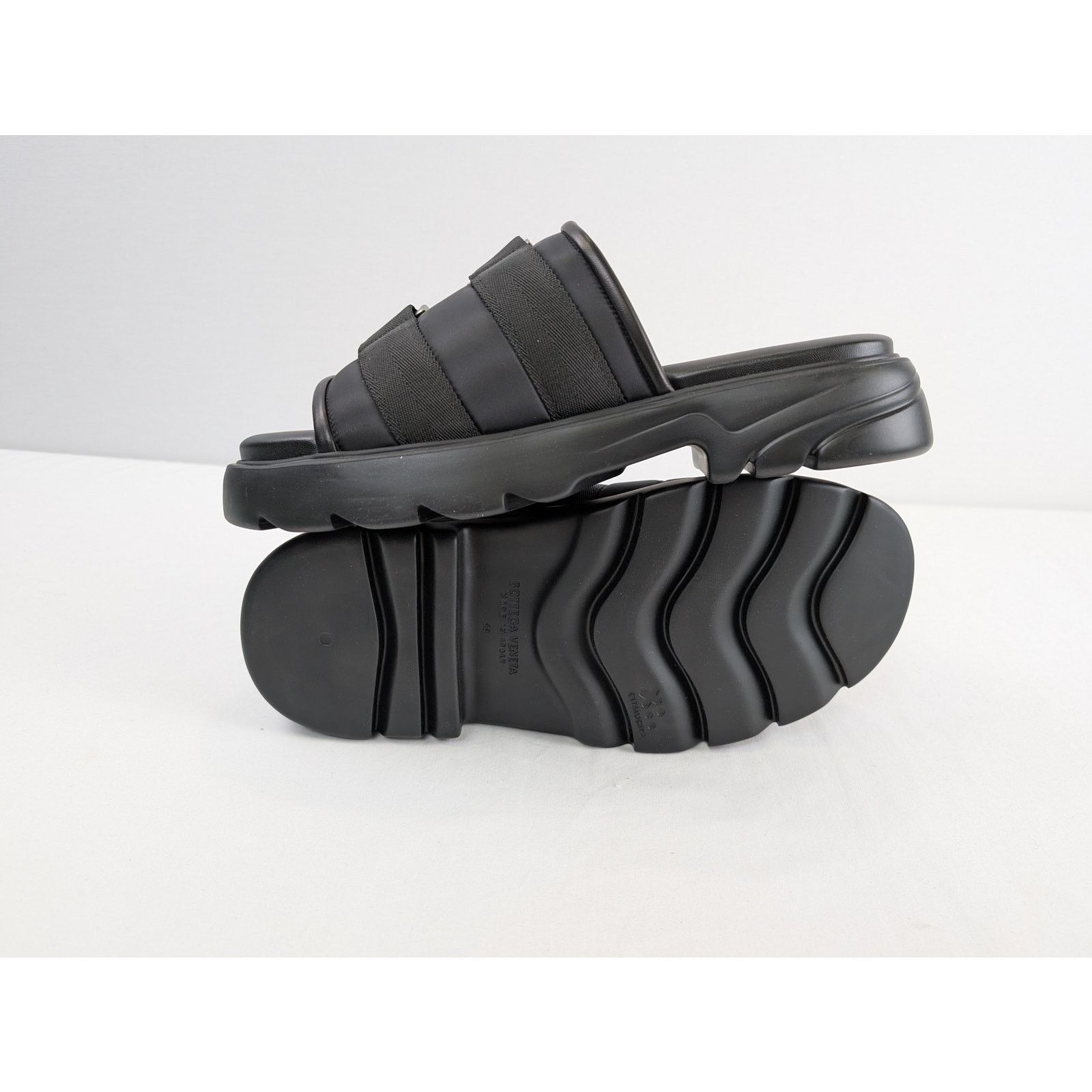 Bottega Veneta o1rshd1 Bomber Flash Sandal Slipper in Black Size US 11 / EU 44 - 14 Thumbnail