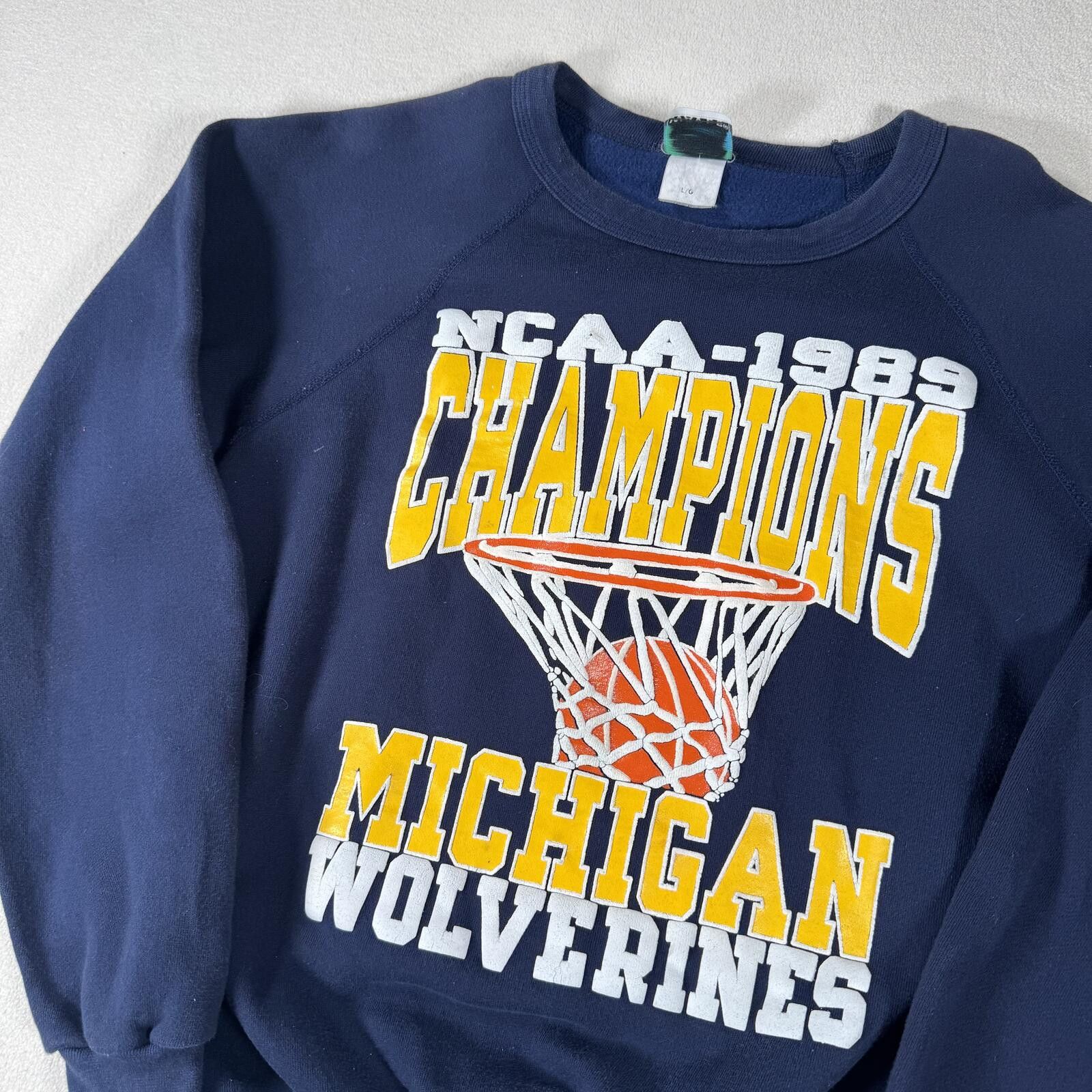 NCAA Vtg 90s Michigan Wolverines NCAA Basketball Champs Sweater Size US L / EU 52-54 / 3 - 7 Thumbnail
