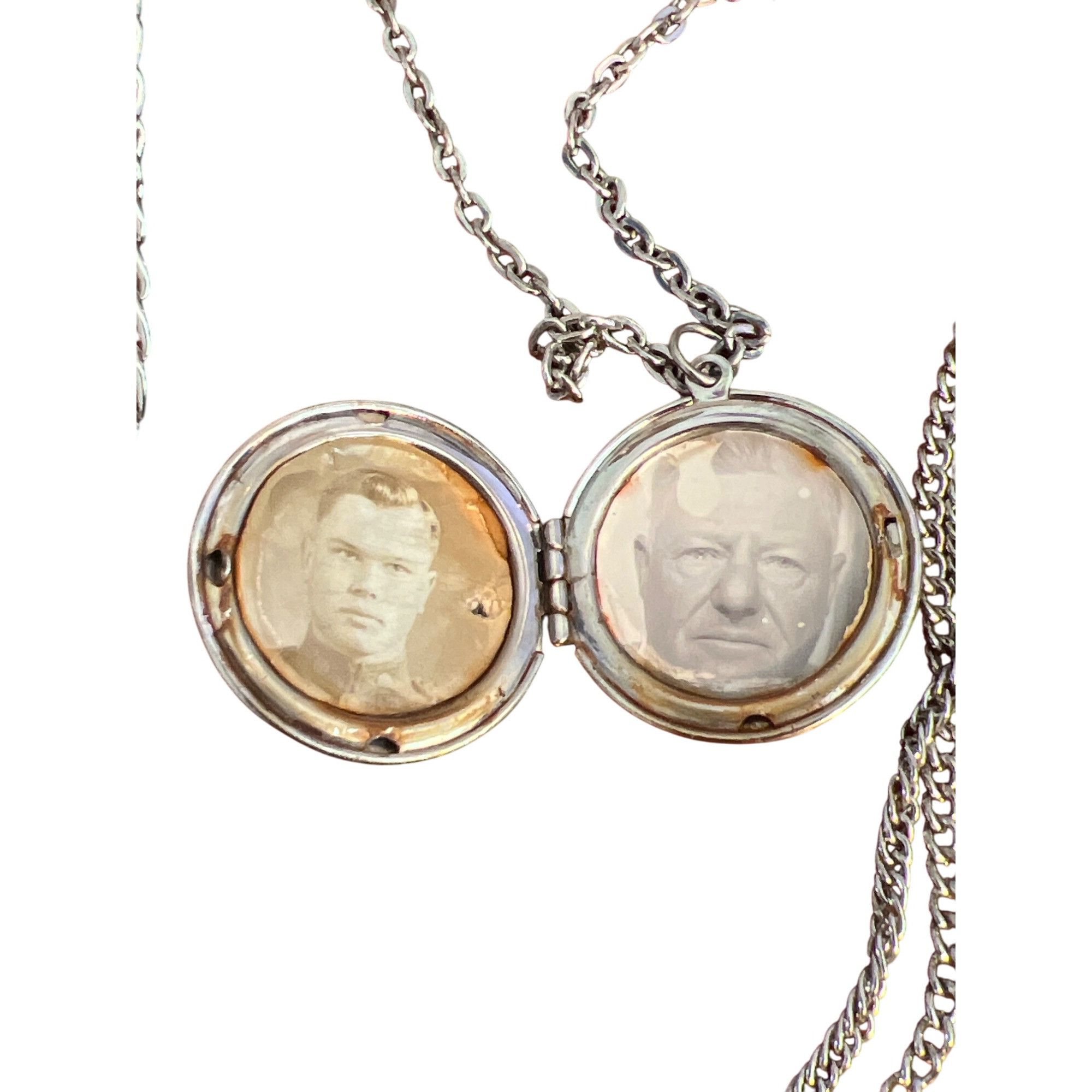 Other Vintage Silver Tone Multi Chain Locket Necklace Antique Port Size ONE SIZE - 4 Thumbnail