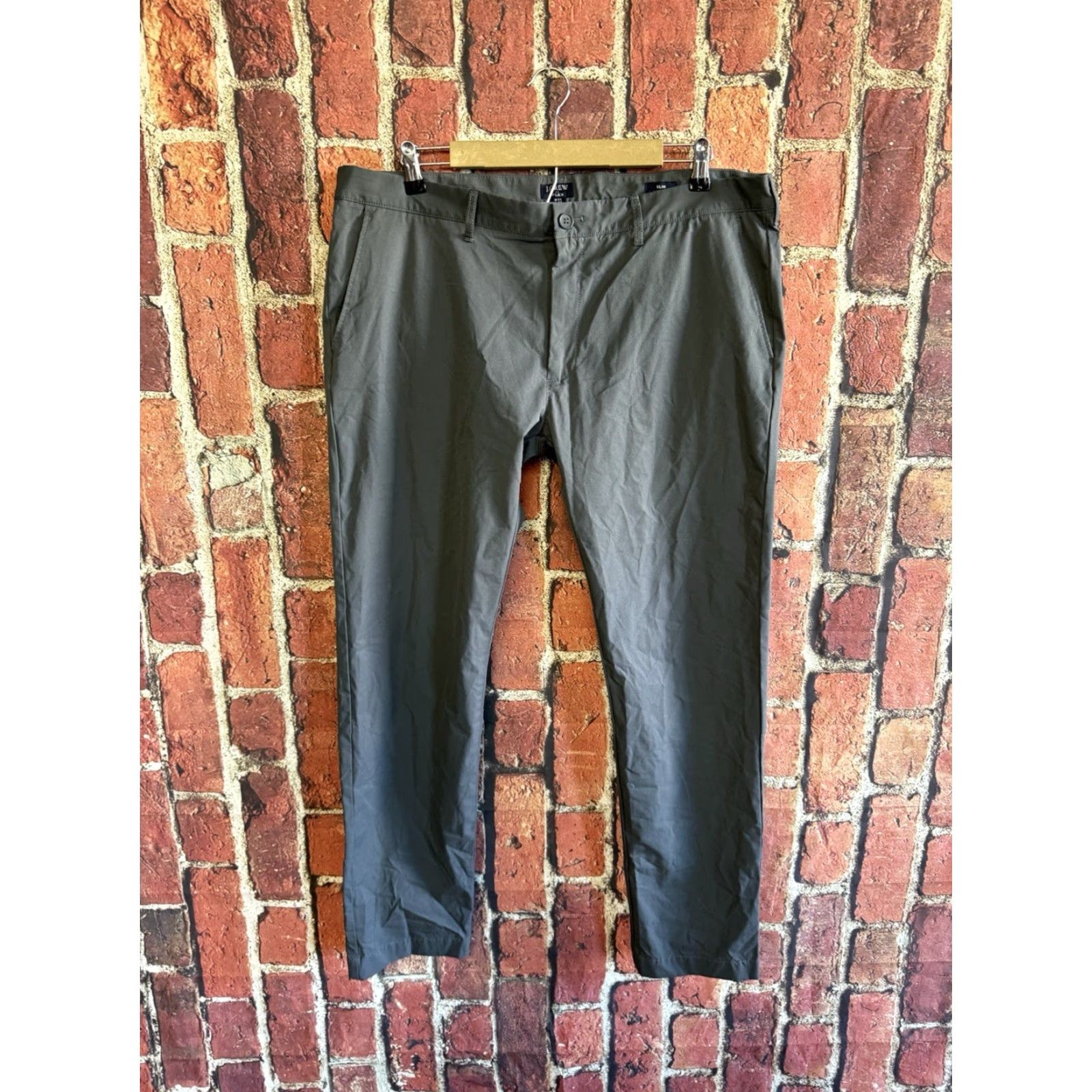 J.Crew J. Crew Mens Gray Chino Flex Slim Pants Size 38 x 32 - Regular Fit, Chino, Pants, Gray, Slimming, 38, 32" Inseam, Mens Size US 38 / EU 54 - 2 Thumbnail