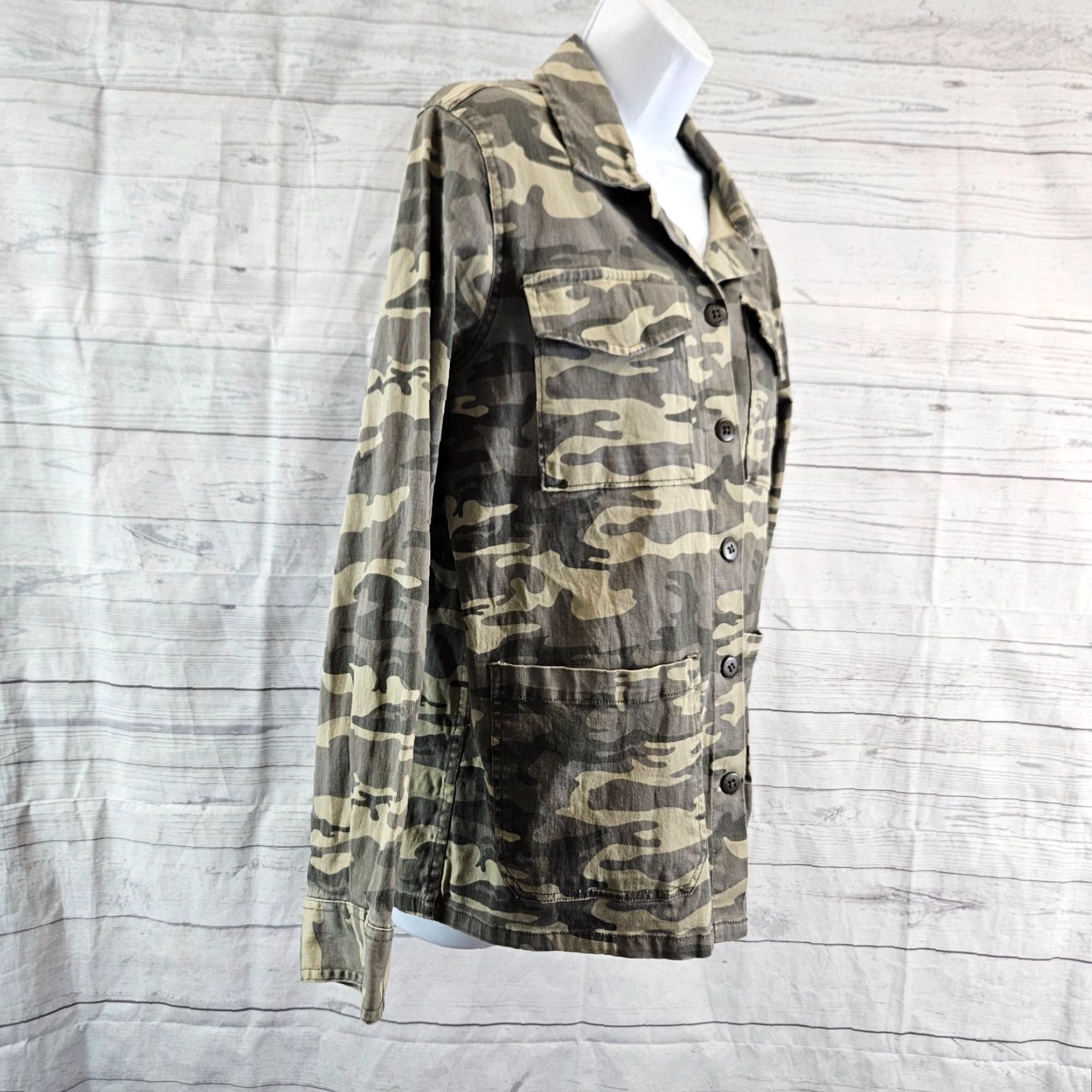 Sanctuary Sanctuary Shirt Womens Shacket M Green Camouflage Button-Front Long Sleeve Size M / US 6-8 / IT 42-44 - 3 Thumbnail