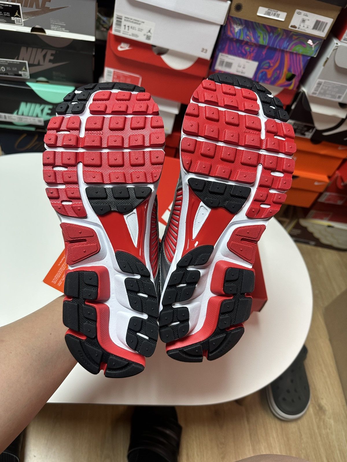 Nike NEW Vomero 5 Sz 10.5 Men, 12 Wmn Red Metallic Silver Black Size US 10.5 / EU 43-44 - 10 Thumbnail