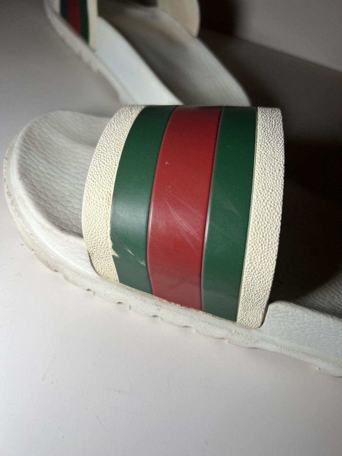 Gucci White Gucci Web slides Designer Pool slides Size US 7 / EU 40 - 12 Thumbnail