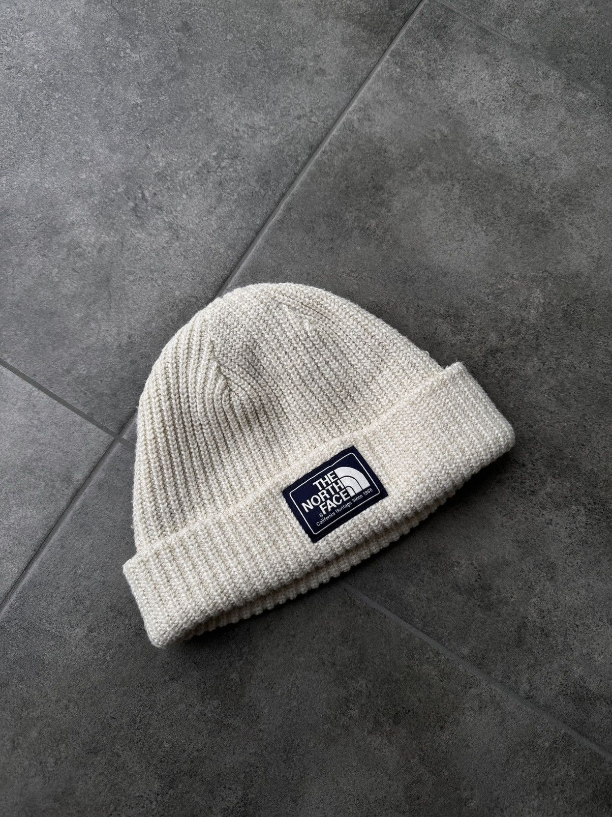The North Face Vintage The North Face Beanie Knitted Hat TNF Size ONE SIZE - 1 Thumbnail
