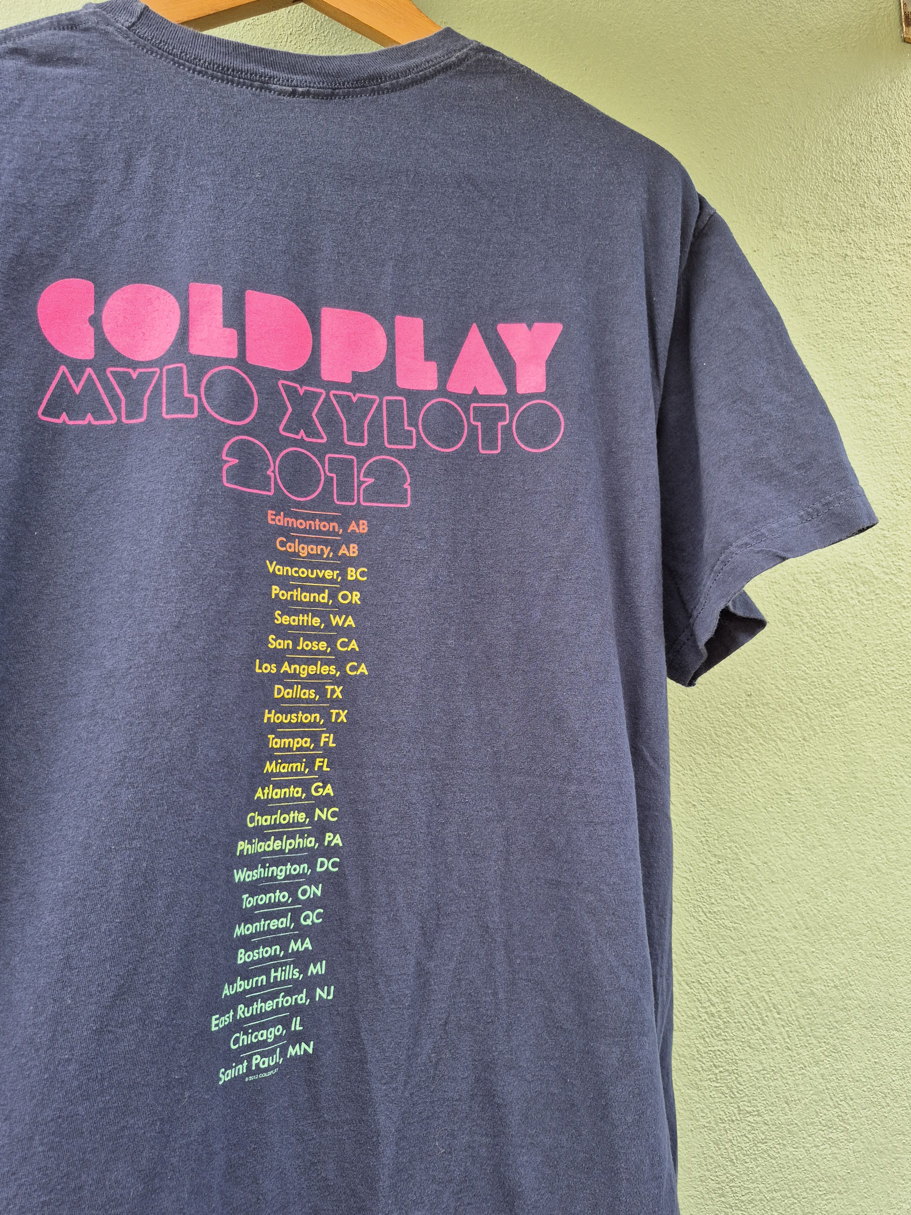 Band Tees 🔥 Coldplay 2012 Tour Band Tee Rock Tshirt Indie Alternative Size US L / EU 52-54 / 3 - 4 Thumbnail