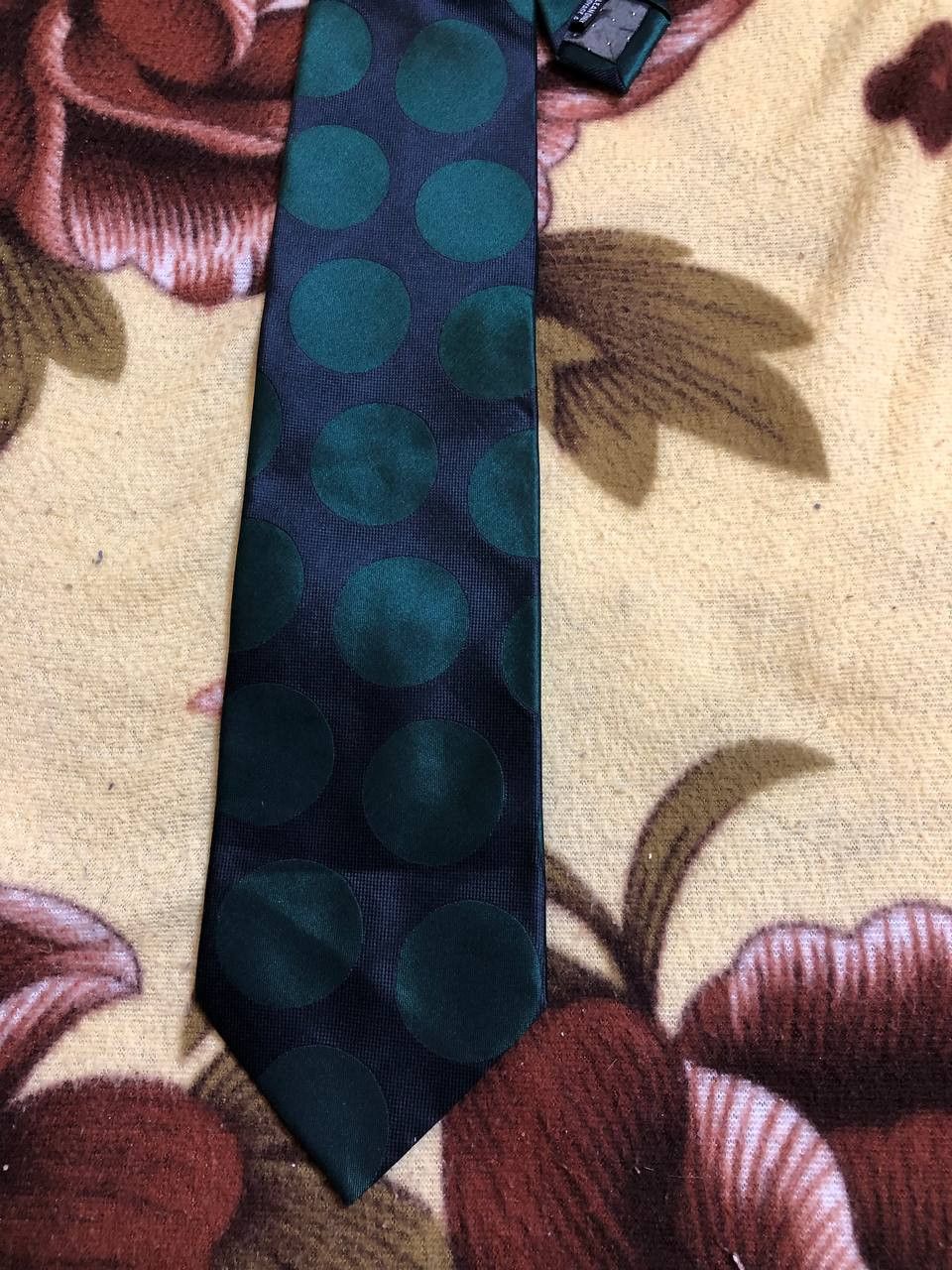 Yves Saint Laurent Yves Saint Laurent Tie Dark Polka Dot Necktie Size ONE SIZE - 5 Thumbnail