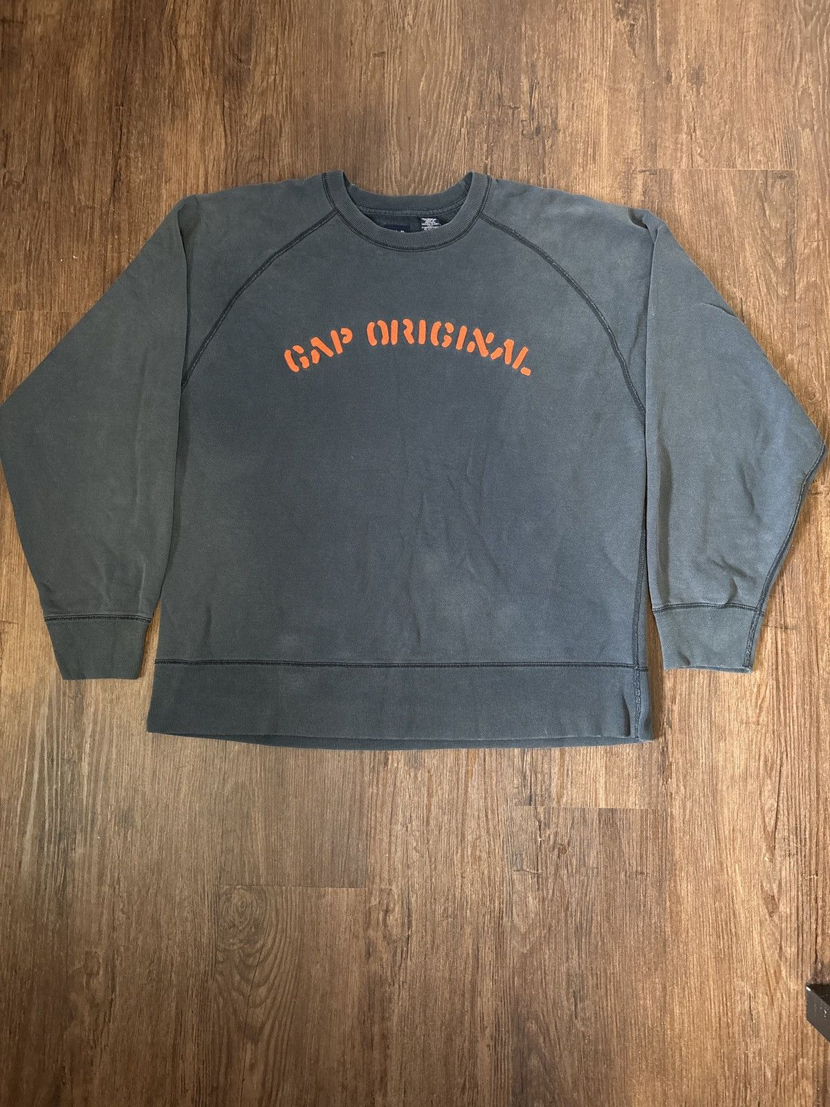 Gap Gap 90’s vintage spell out sweater Size US L / EU 52-54 / 3 - 1 Thumbnail