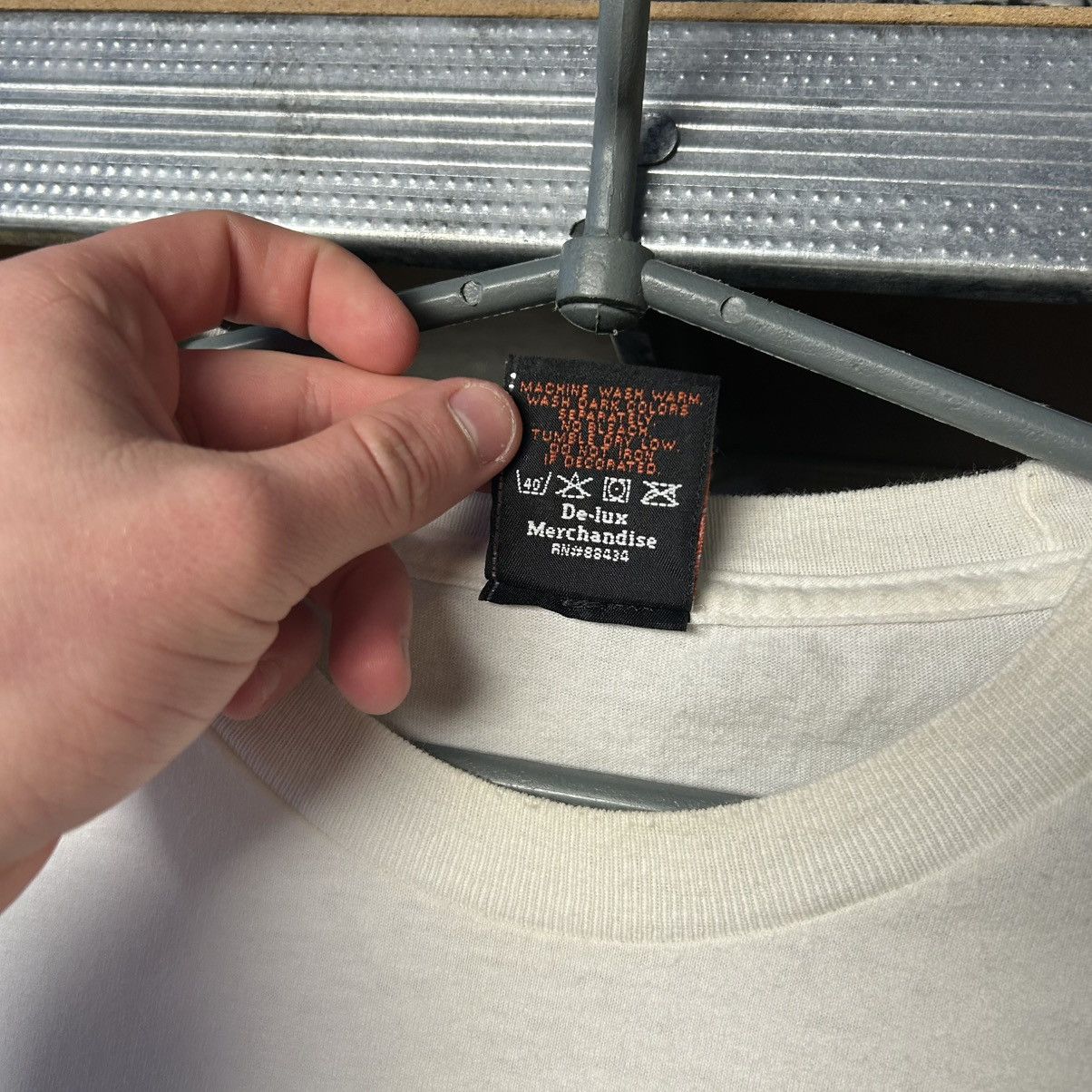 Harley Davidson Vintage Harley Davidson 2005 big fire logo white motorcycles Size US L / EU 52-54 / 3 - 11 Thumbnail