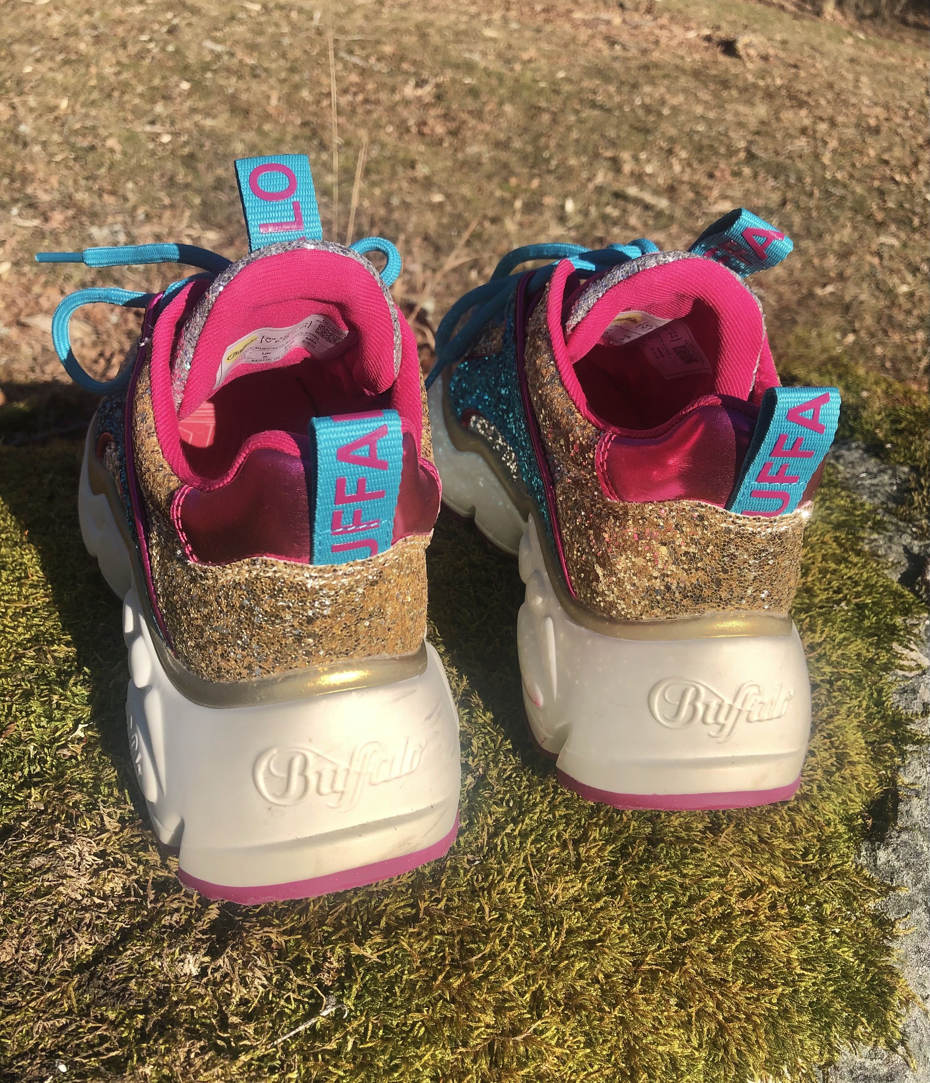 Buffalo London 🌟 Buffalo Binary Glam – Veganska Glitter-Sneakers 🌟 Size US 7 / IT 37 - 2 Thumbnail