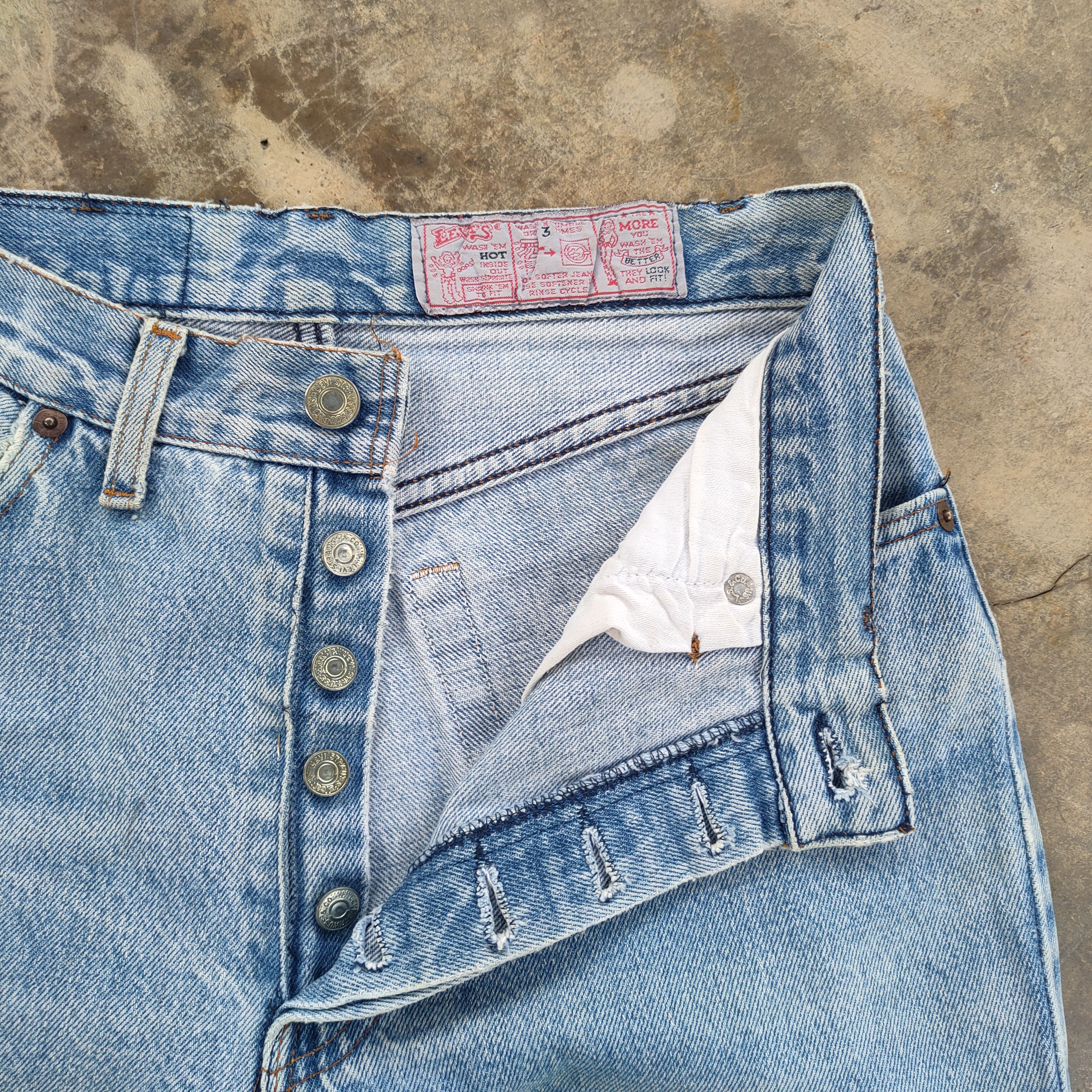 Levi's Vintage Clothing VINTAGE 80' LEVI'S 501 USA WOMAN FADED DENIM JEANS PANTS Size US 28 / EU 44 - 5 Thumbnail