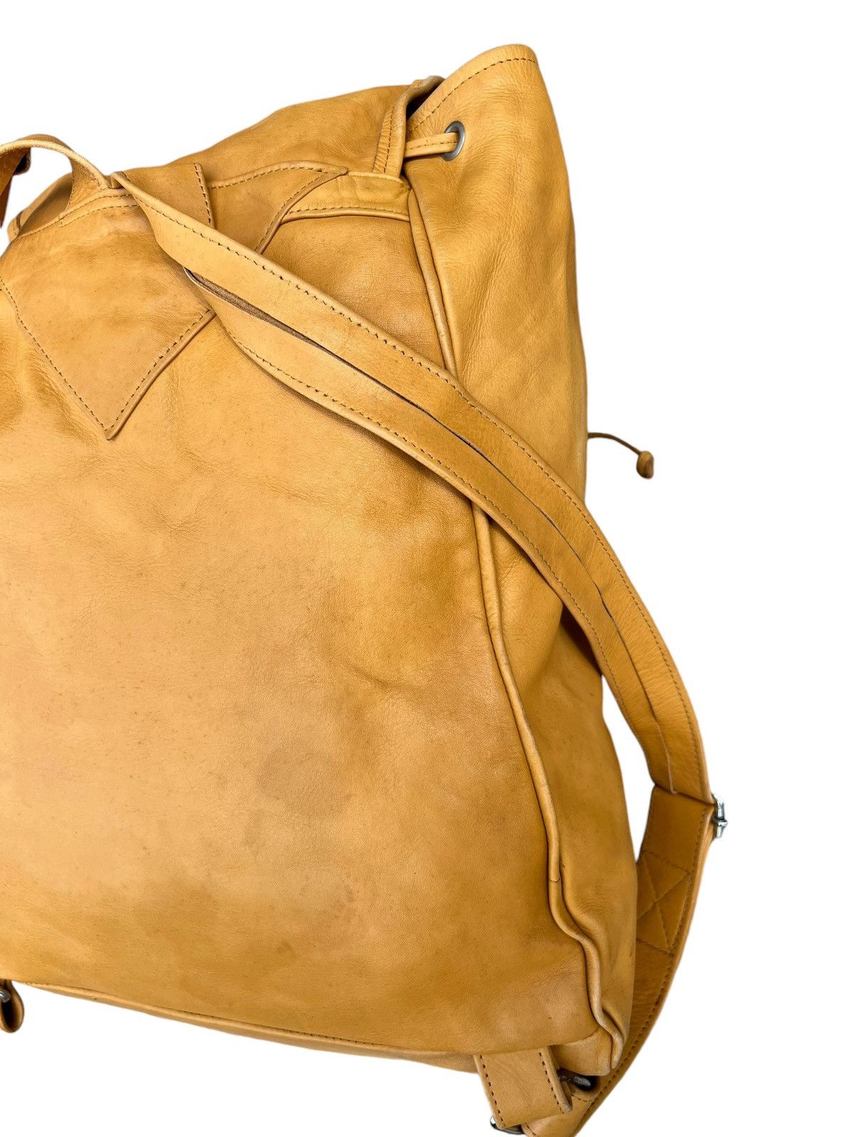 Leather Vintage Unknown Japan Brand Patina Leather Backpack Bag Size ONE SIZE - 10 Thumbnail