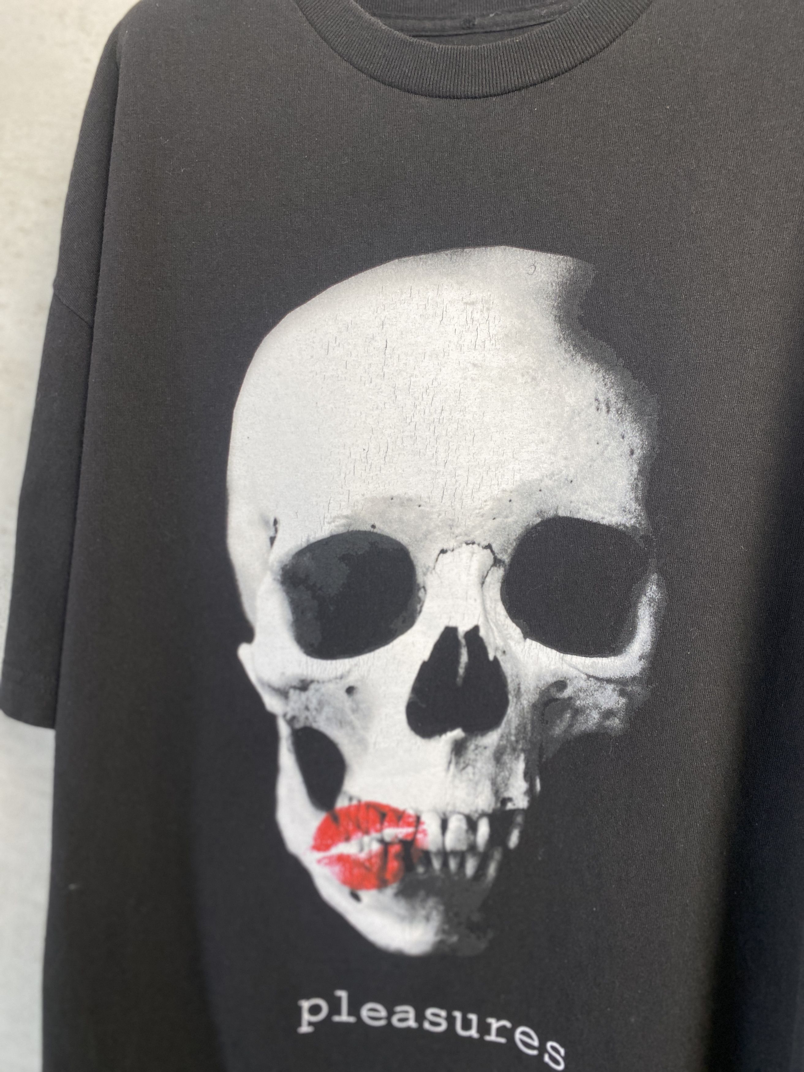 Pleasures Pleasures skeleton skull printed t-shirt tee opium skate Size US XL / EU 56 / 4 - 2 Thumbnail