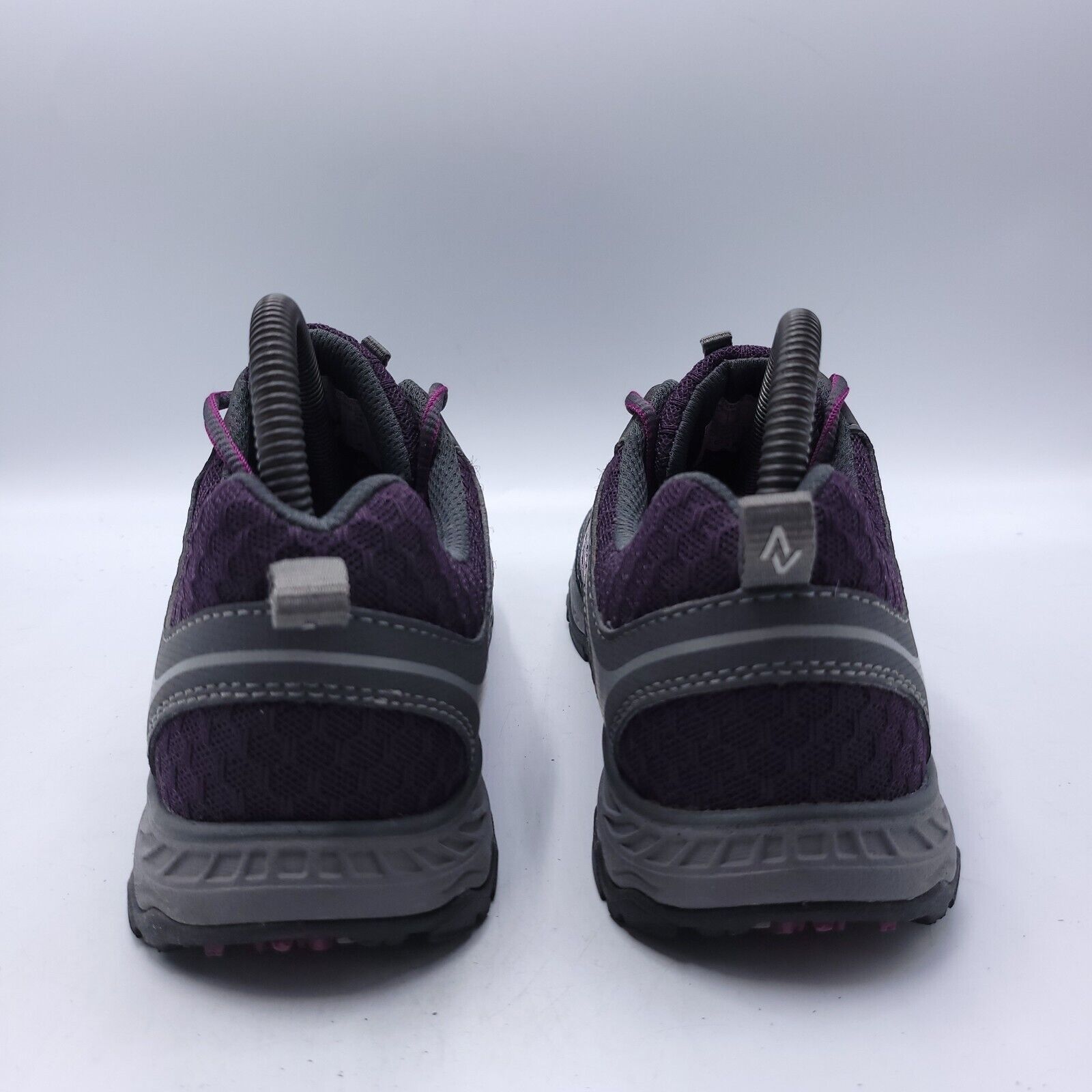 Eddie Bauer Eddie Bauer Athletic Shoe Women Size 8 6031-512 Black Purple Size US 8 / IT 38 - 3 Thumbnail