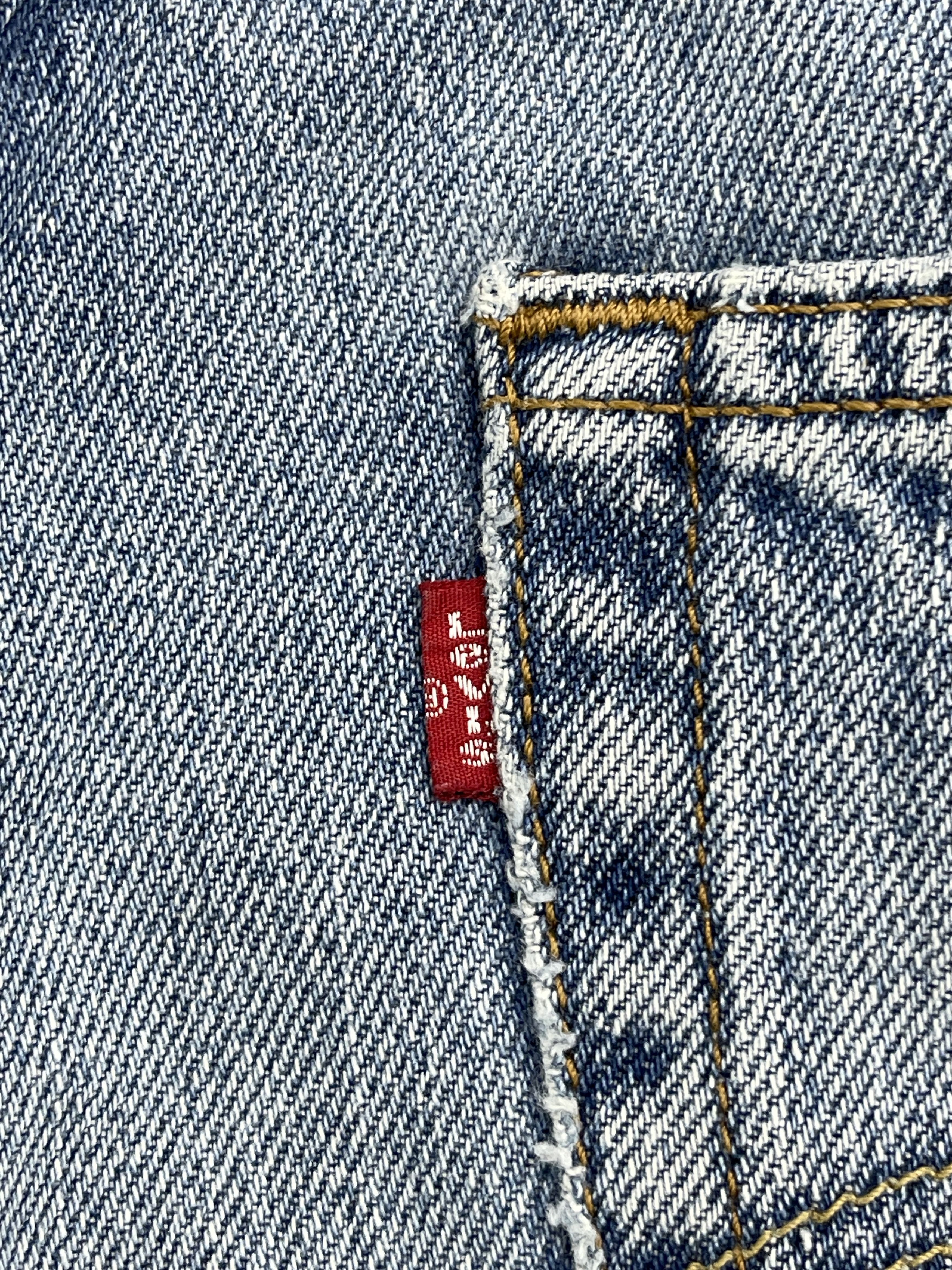 Levi's Distressed Vintage Levis 550 Light Washed Denim DP2512 Size US 31 - 6 Thumbnail