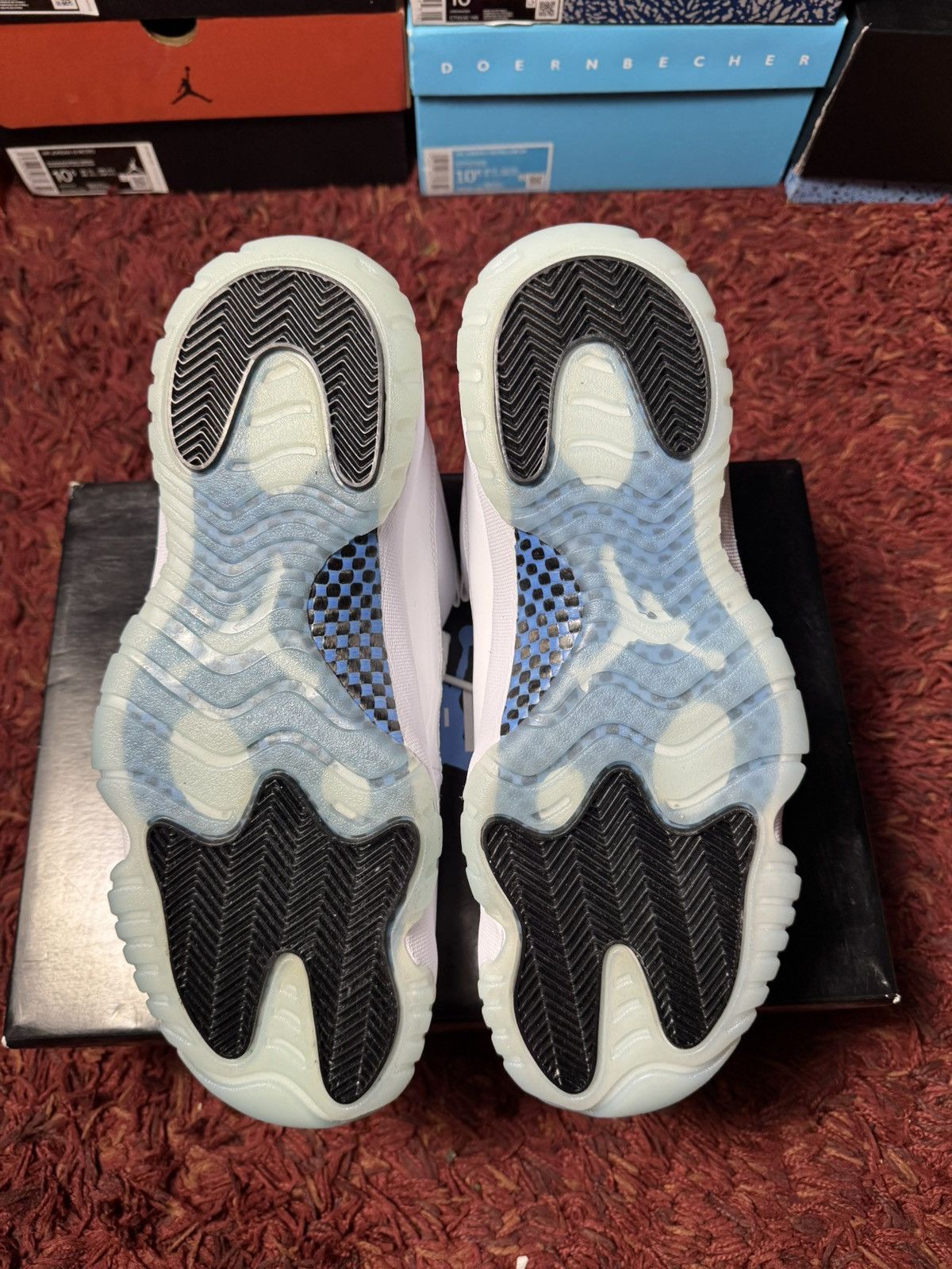 Jordan Brand Air Jordan 11 Low Size US 10.5 / EU 43-44 - 5 Thumbnail
