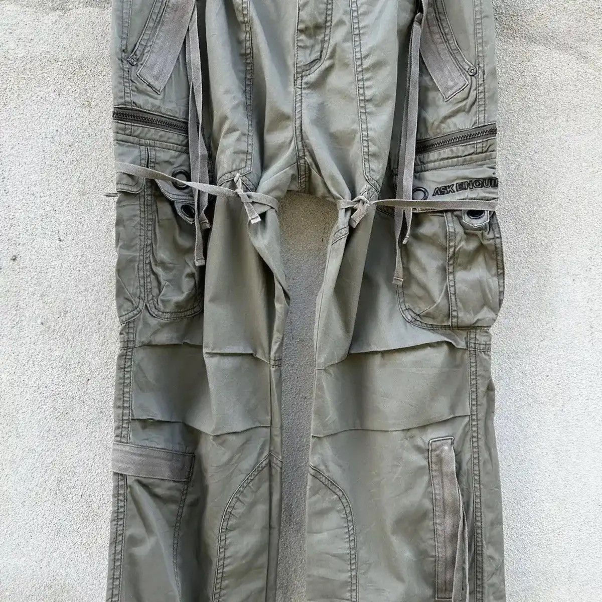 Le Grande Bleu (L.G.B.) RARE‼️ASK EQUIRED BONDAGE PUNK TROUSERS MULTIPOCKET CARGO Size US 30 / EU 46 - 2 Thumbnail