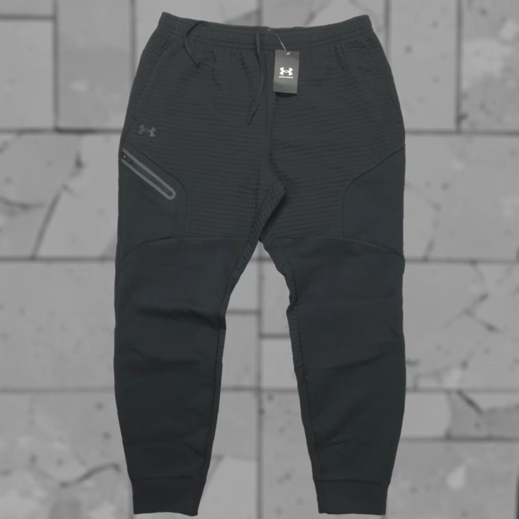 Under Armour Under Armour Unstoppable Fleece Grid Joggers Men’s S Black Sports Activewear Shoes? Size US 29 - 1 Thumbnail