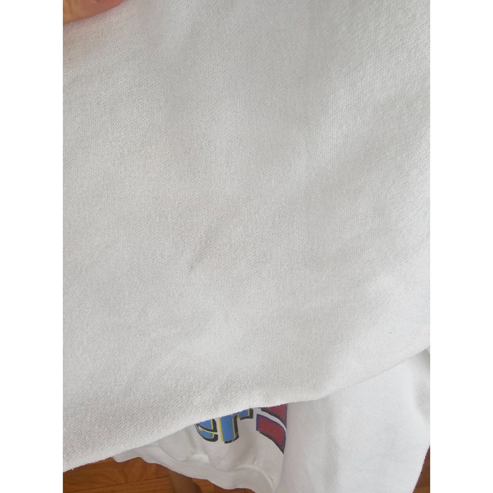 Vintage VINTAGE Looney Tunes Sweatshirt ONE White 2XL Sweatshirt Long Sleeve Pullover Lined Camouflage Detail 90s Era Mens Creeps Size US XXL / EU 58 / 5 - 6 Thumbnail
