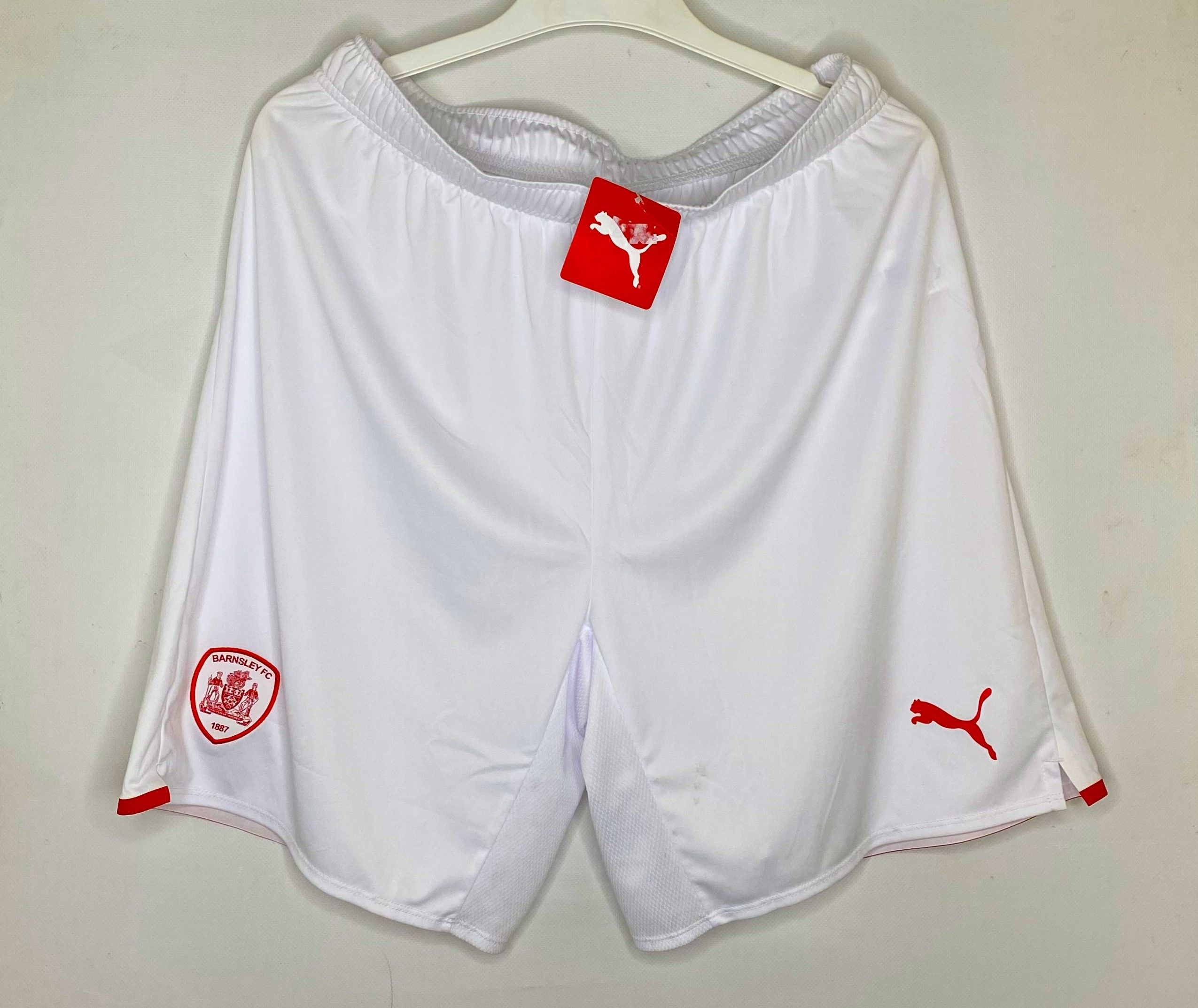 Puma BARNSLEY FC 2020 HOME PLAYER ISSUE SHORTS FOOTBALL SOCCER Size US 36 / EU 52 - 1 Thumbnail