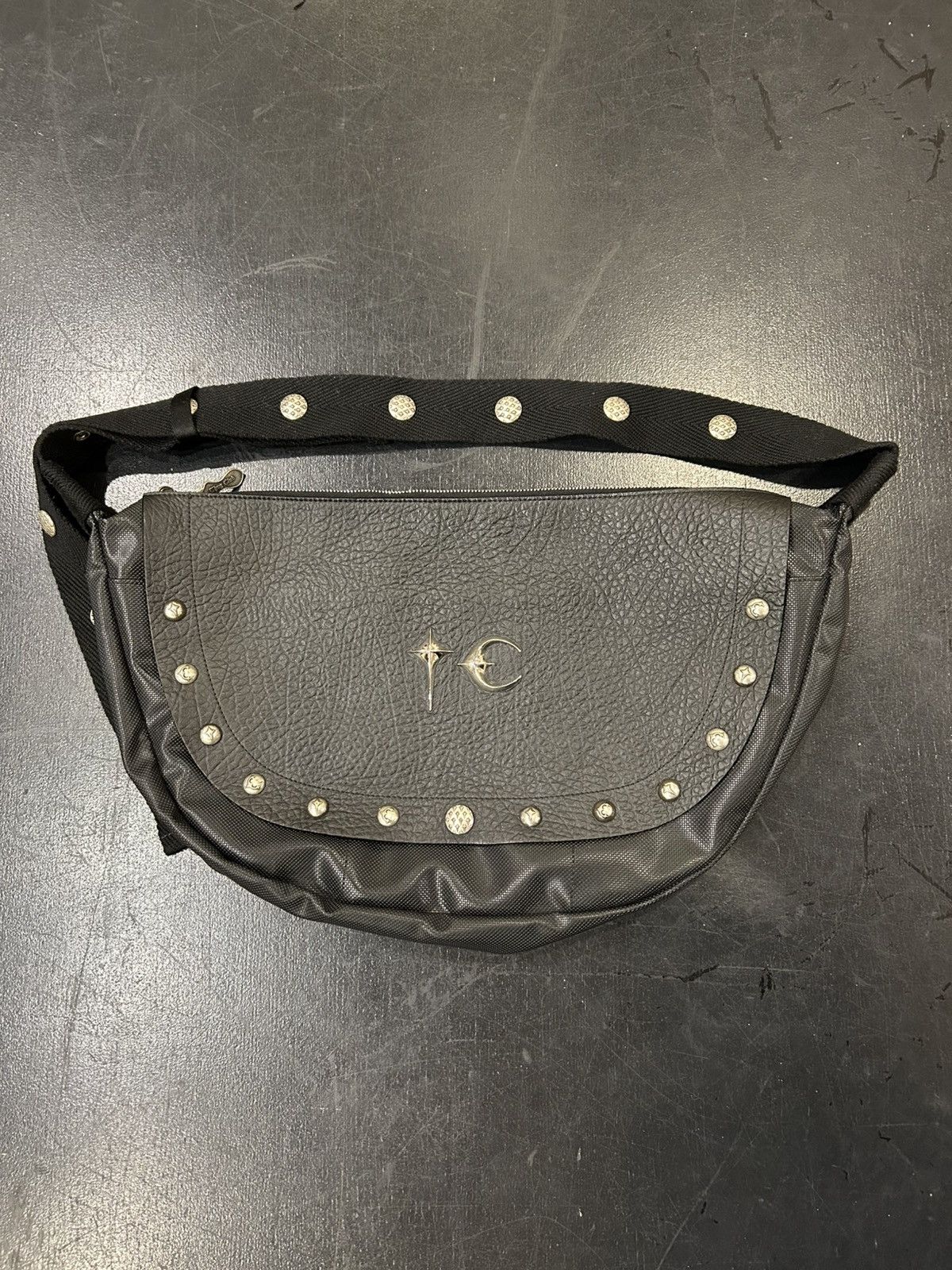 Thug Club Thug Club Dragon Leather Messenger Bag Size ONE SIZE - 1 Thumbnail