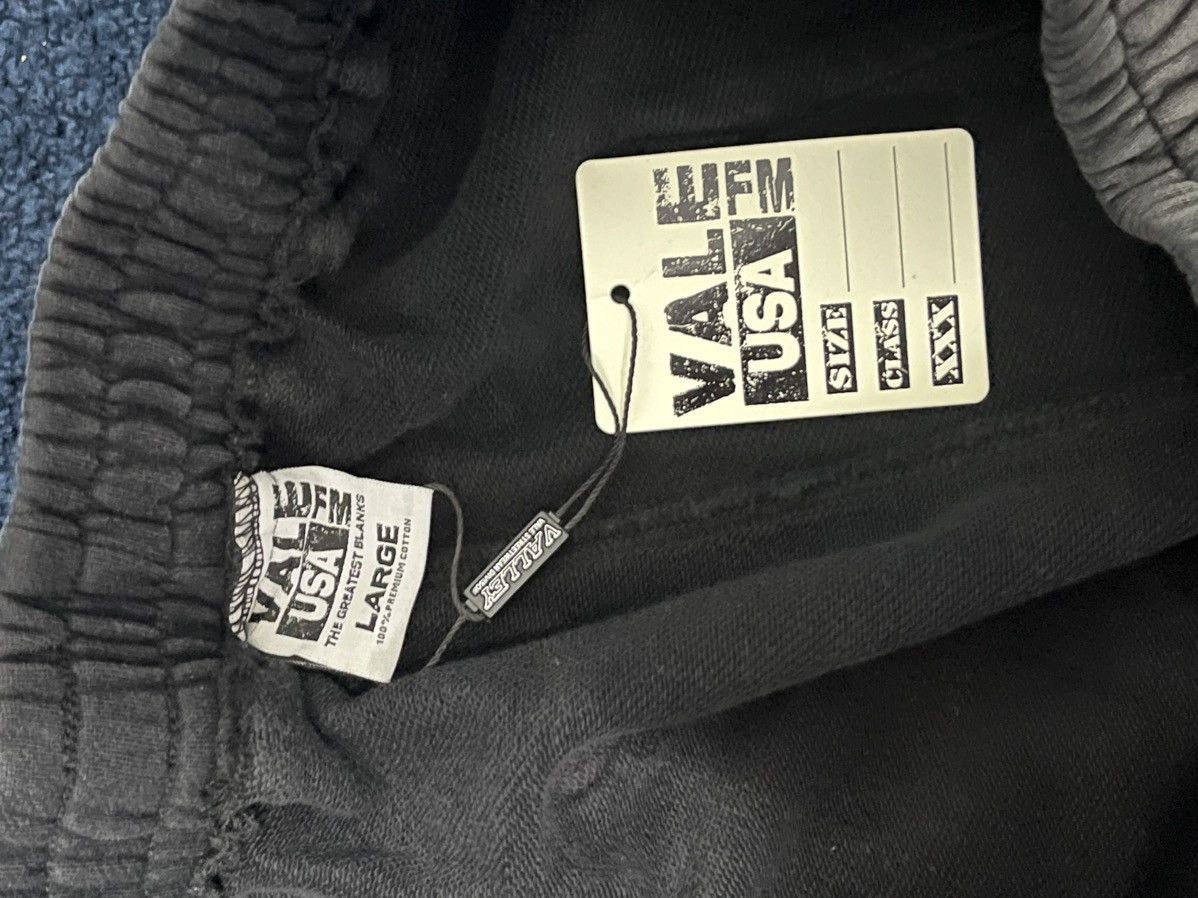 Vale Vale black shield sweat pants Size US 34 / EU 50 - 4 Thumbnail