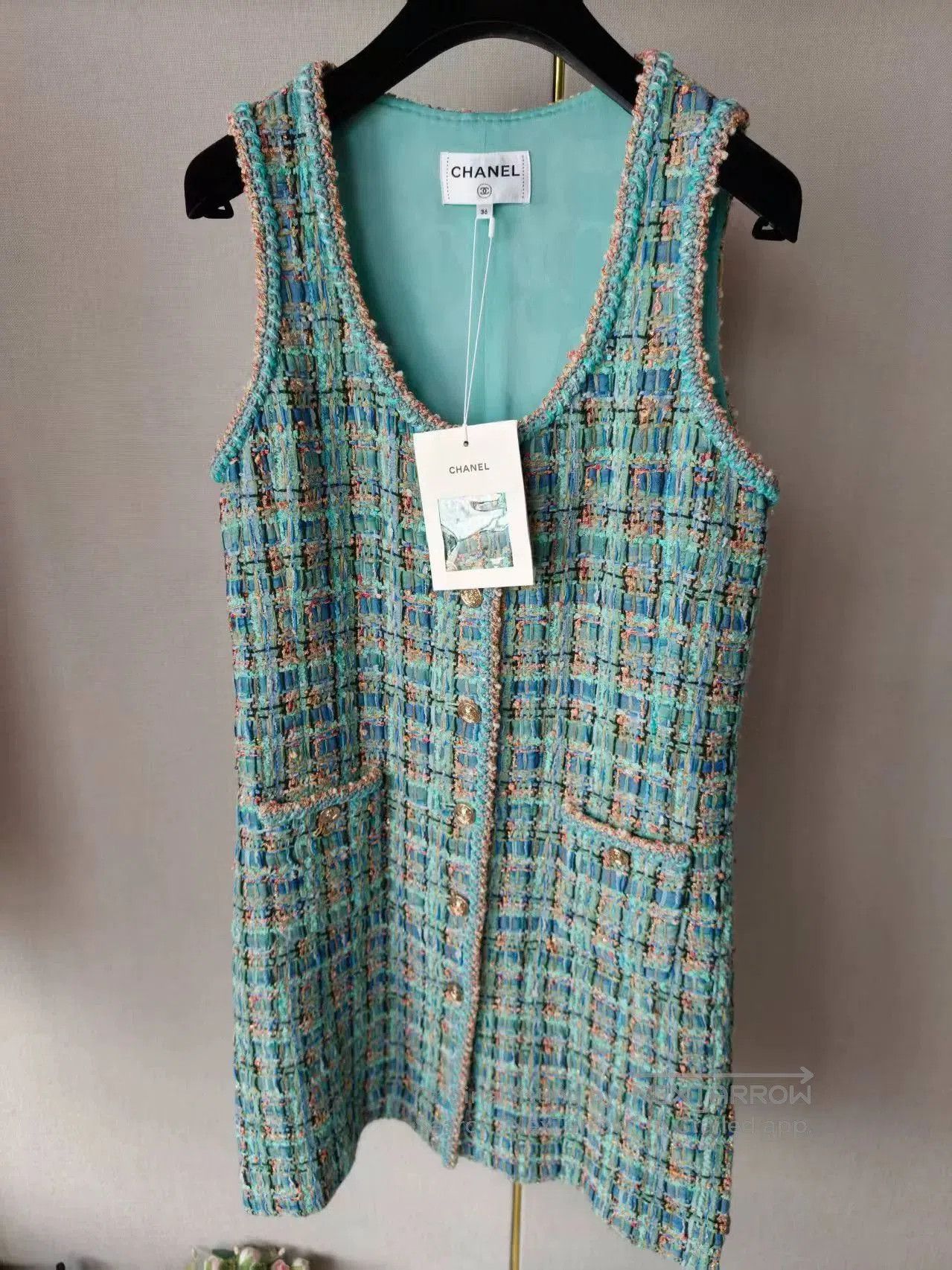 Chanel Chanel Tweed Vest. Size M / US 6-8 / IT 42-44 - 1 Thumbnail